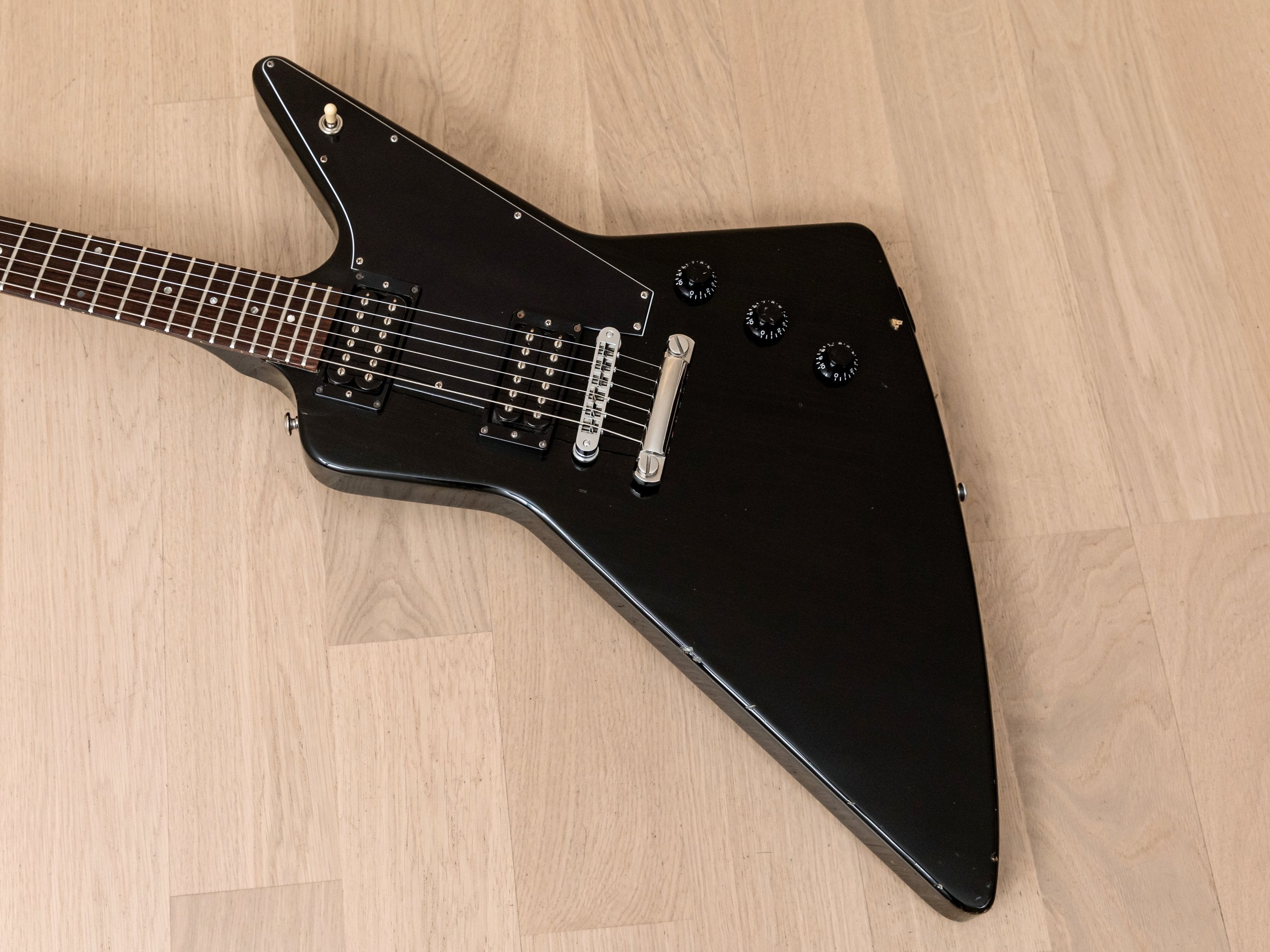 1983 Gibson Explorer Vintage Guitar Ebony, 50s-Style Controls w/ Dirty Fingers & Case