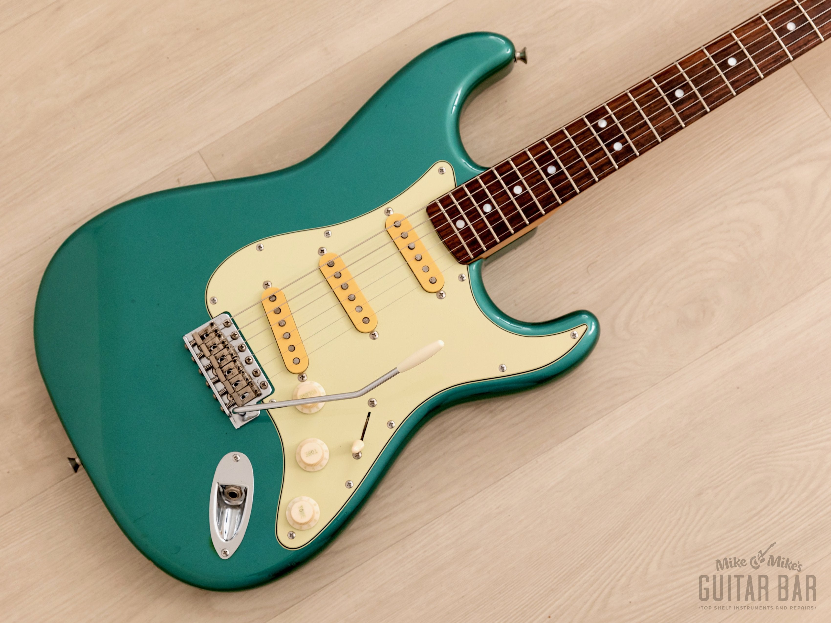 turquoise acrylic guitar fenderピックアップ搭載-