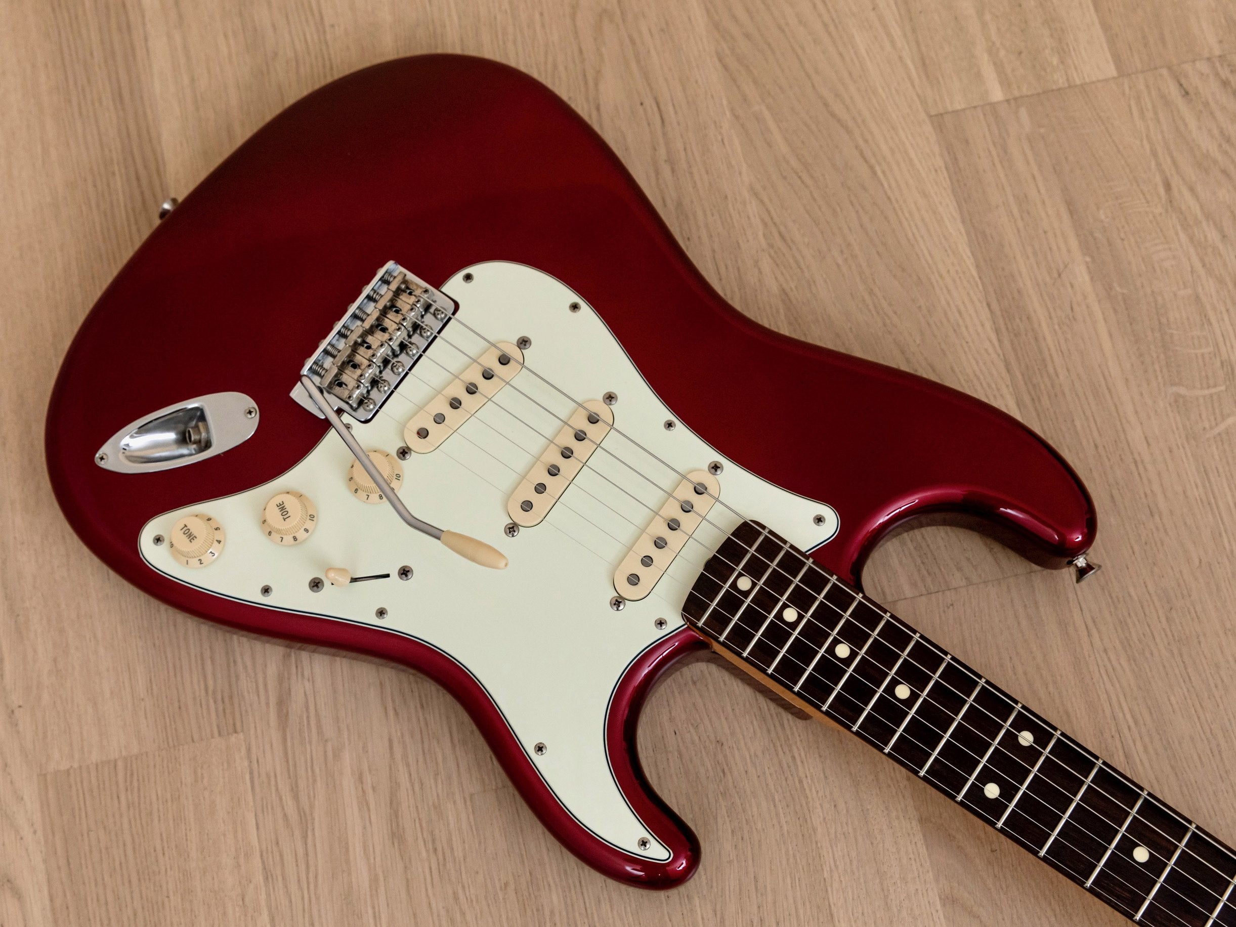 2016 Fender Japan Exclusive Classic 60s Stratocaster Candy Apple