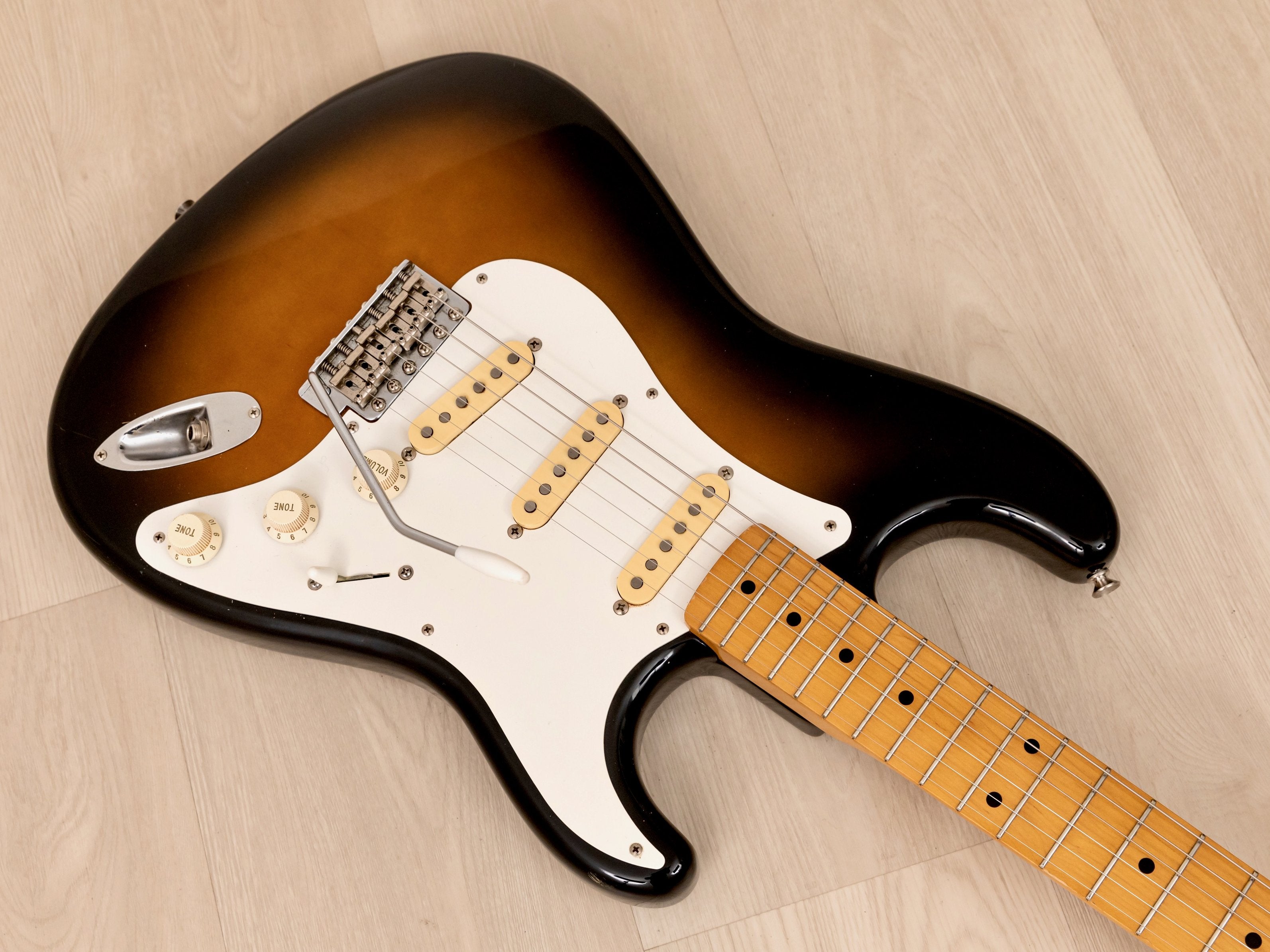 1989 Fender Stratocaster ‘57 Vintage Reissue ST57-55 Sunburst w/ Case, Japan MIJ Fujigen