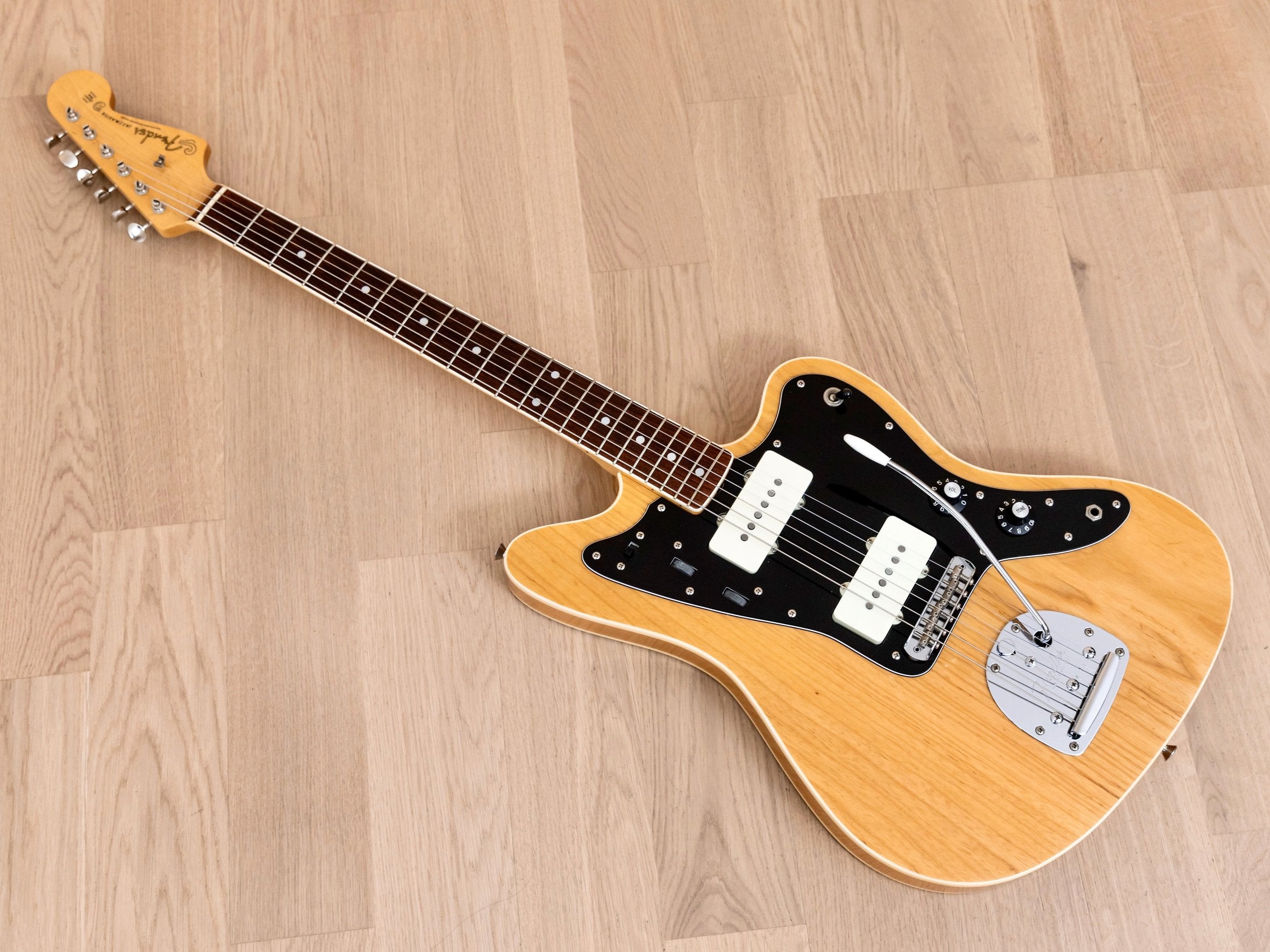 Fender Japan Jazzmaster JM-66 (ブラック/べっ甲) - エレキギター