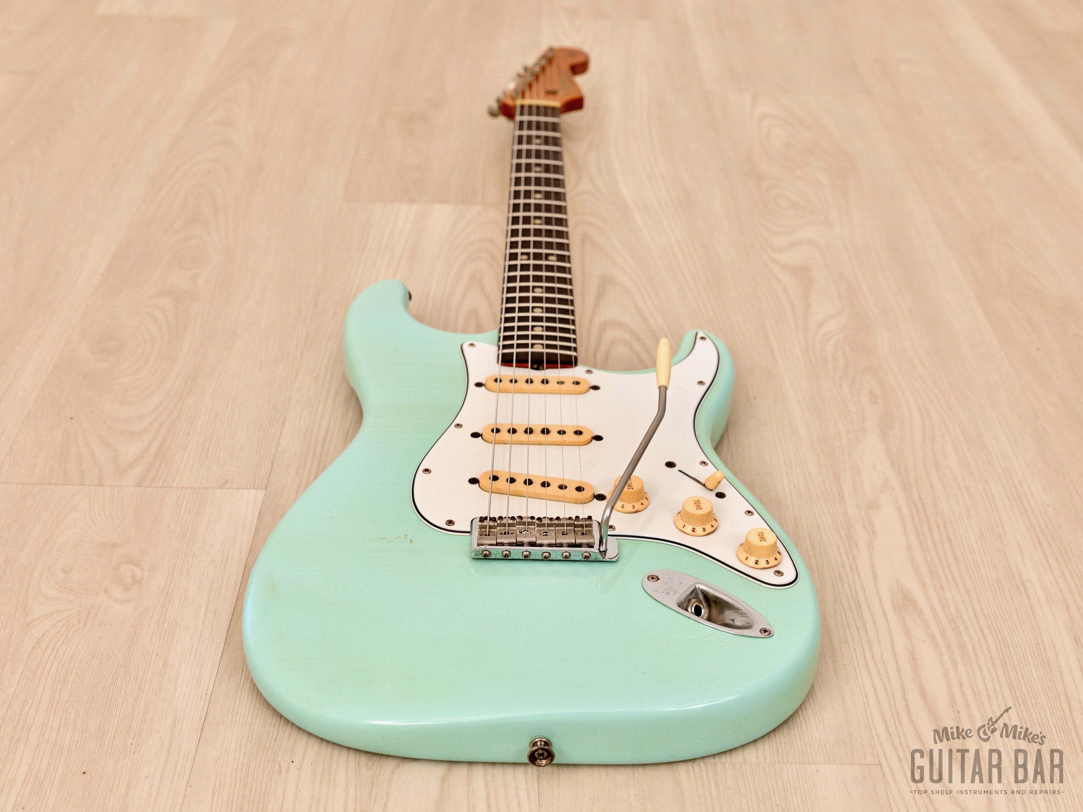 1965 Fender Stratocaster Vintage Electric Guitar Sonic Blue w/ Case