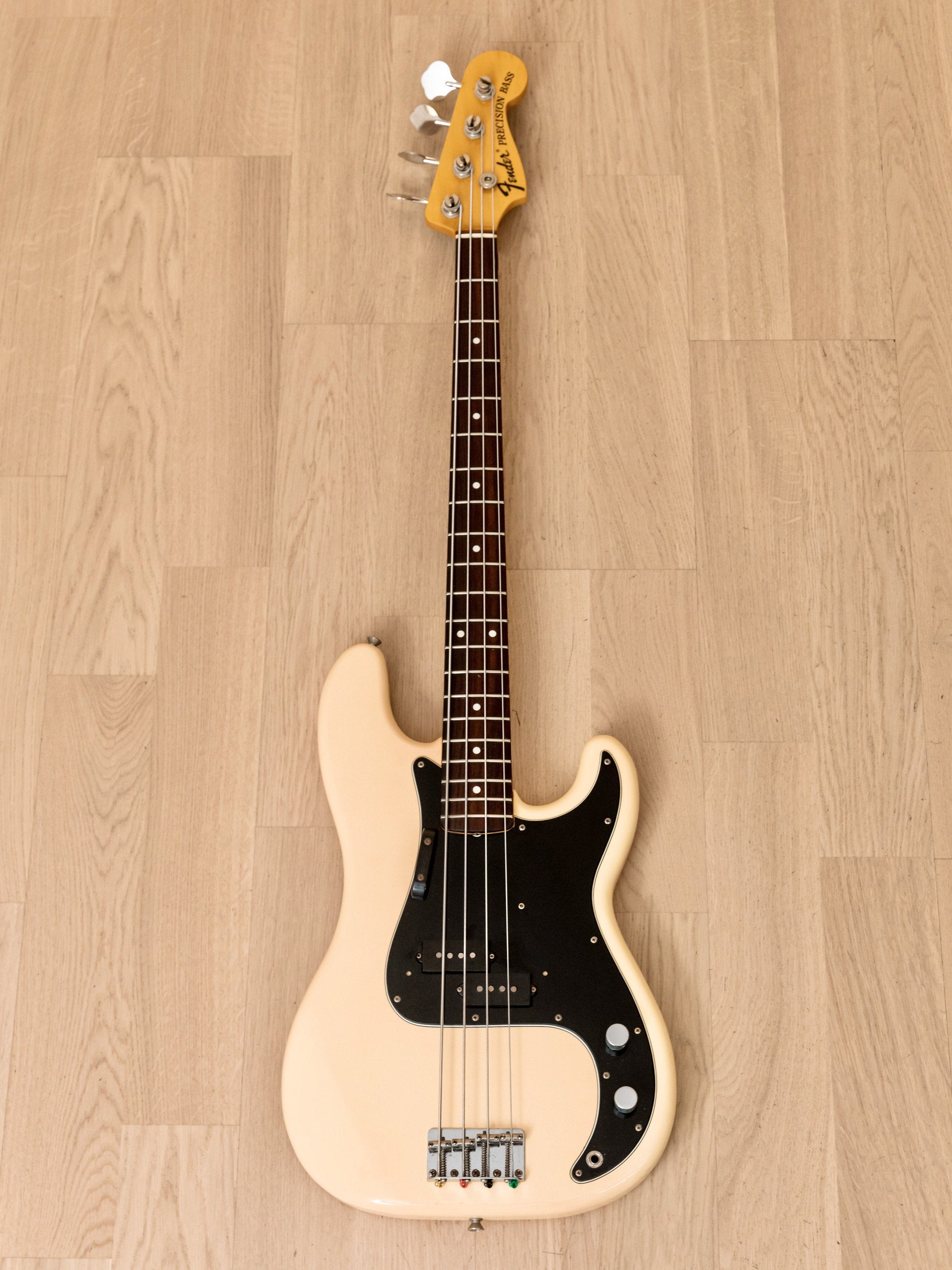 2000 Fender Precision Bass '70 Vintage Reissue PB70-70US Olympic