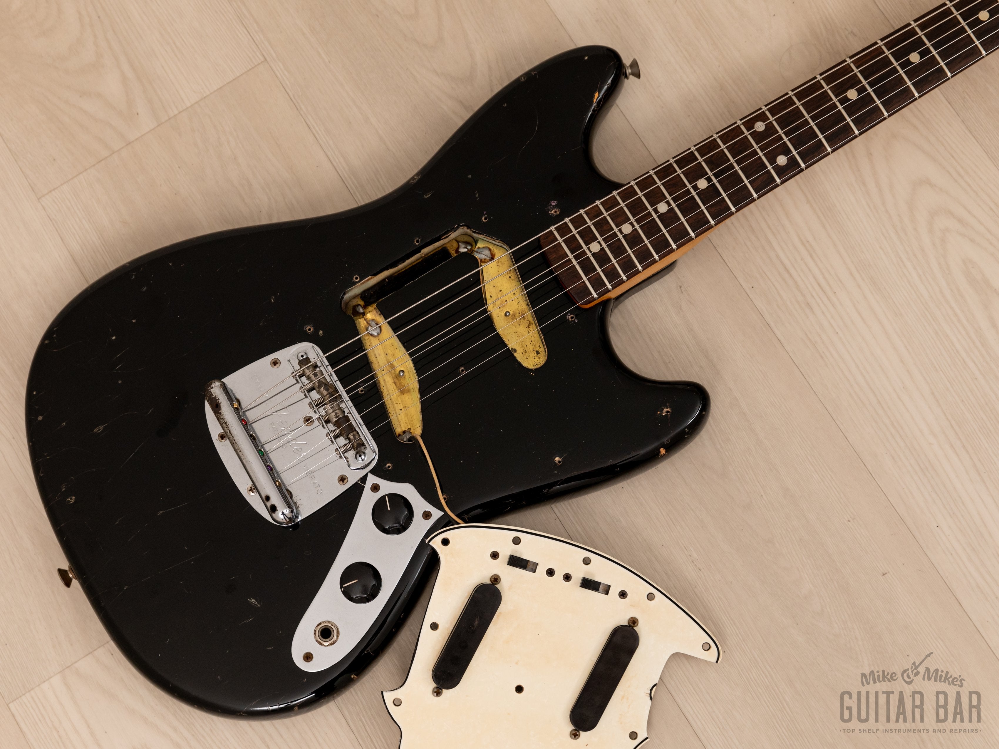 1965 Fender Mustang Vintage Offset Electric Guitar Black w/ Case