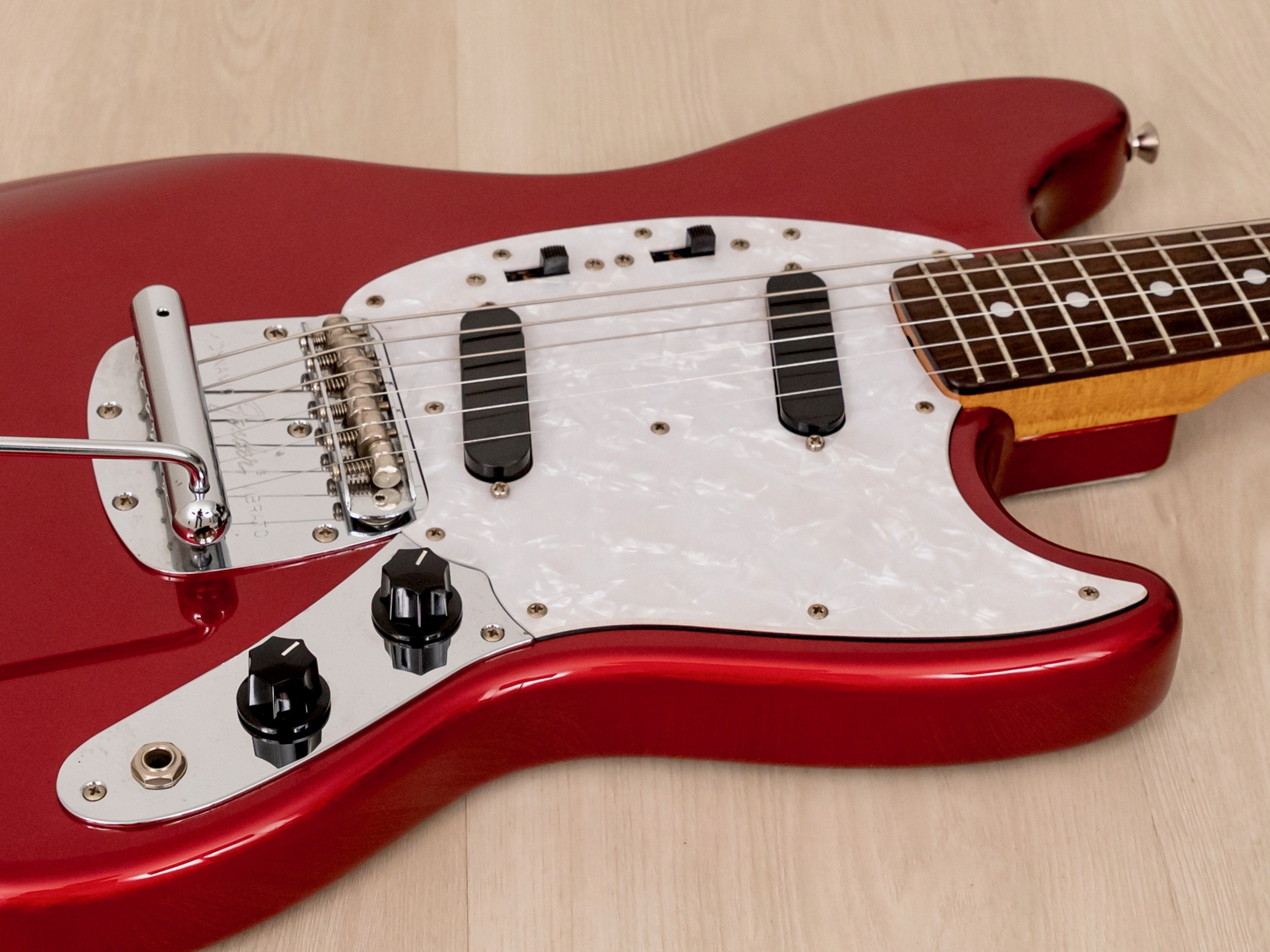 2010 Fender Mustang '69 Vintage Reissue MG69/MH Candy Apple Red, Japan MIJ