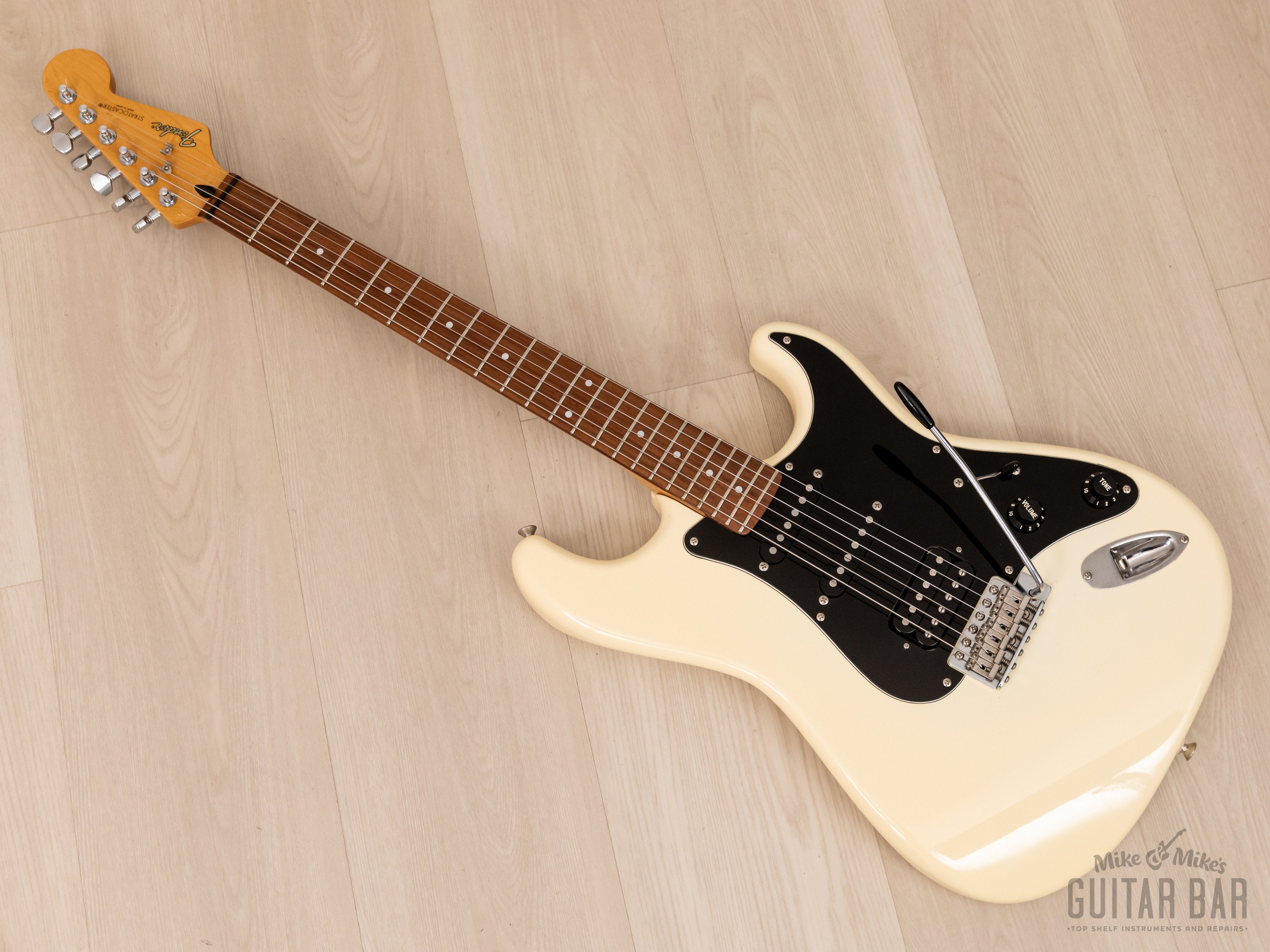 1988 Fender Boxer Series Stratocaster HSS ST314-60 Medium Scale Snow White, Japan MIJ Fujigen