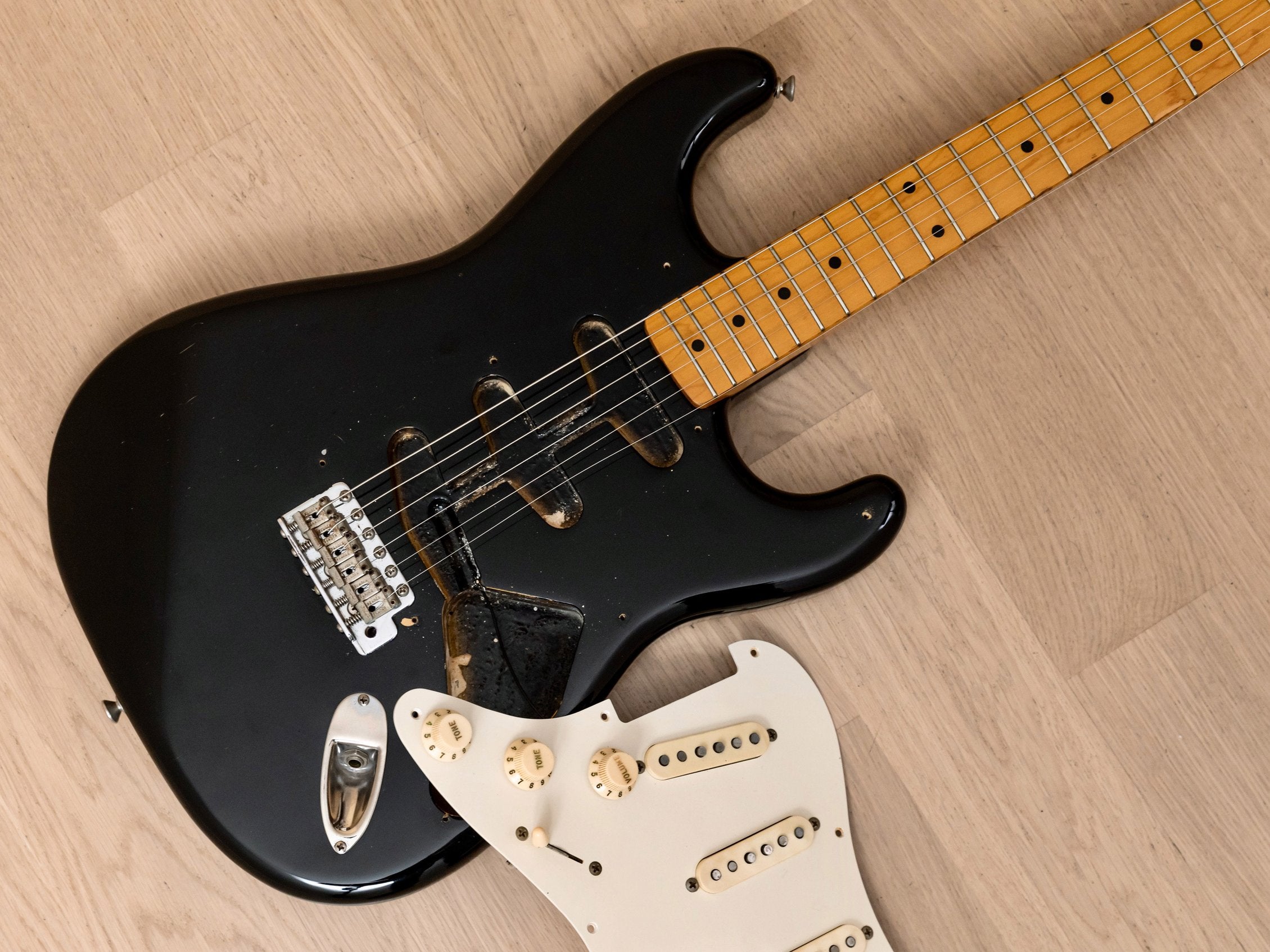 1985 Fender '57 Stratocaster ST57-55 Black w/ USA Pickups, Case & Strap, Japan MIJ Fujigen