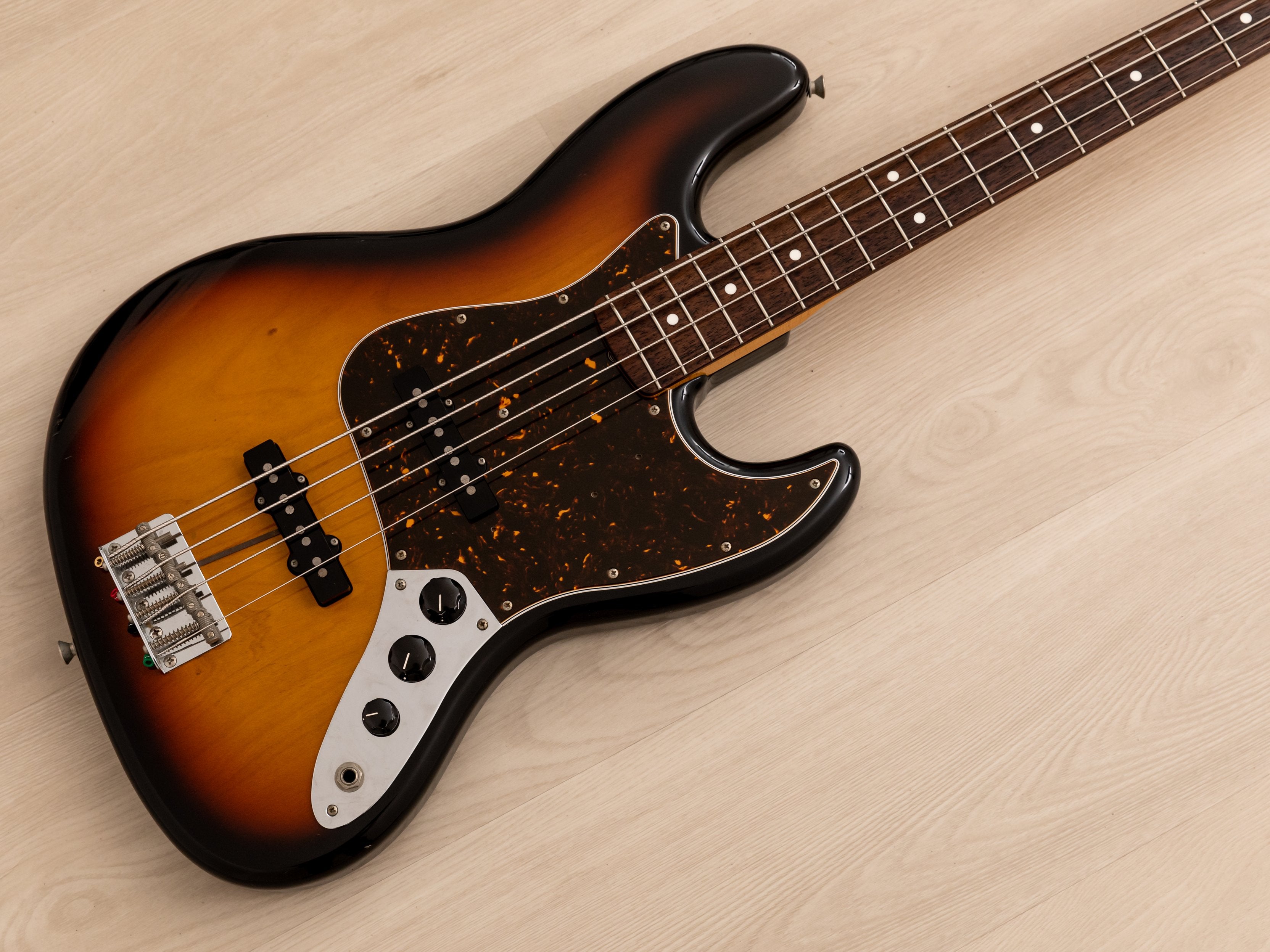 2014 Fender Jazz Bass '62 Vintage Reissue JB62/VSP, Sunburst Nitro Lacquer w/ USA Pickups, Japan MIJ