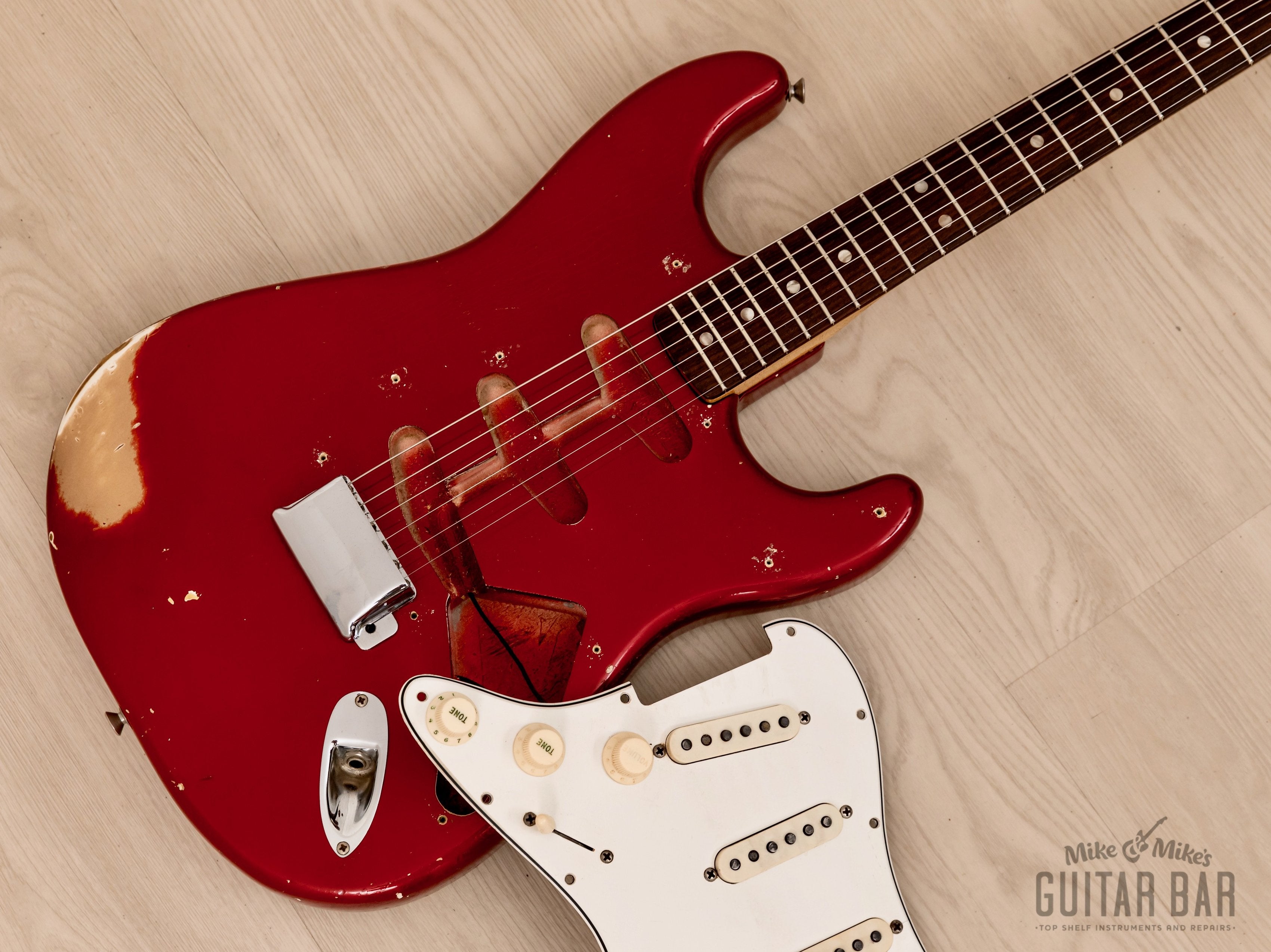 1966 Fender Stratocaster Vintage Guitar Candy Apple Red w/ Case