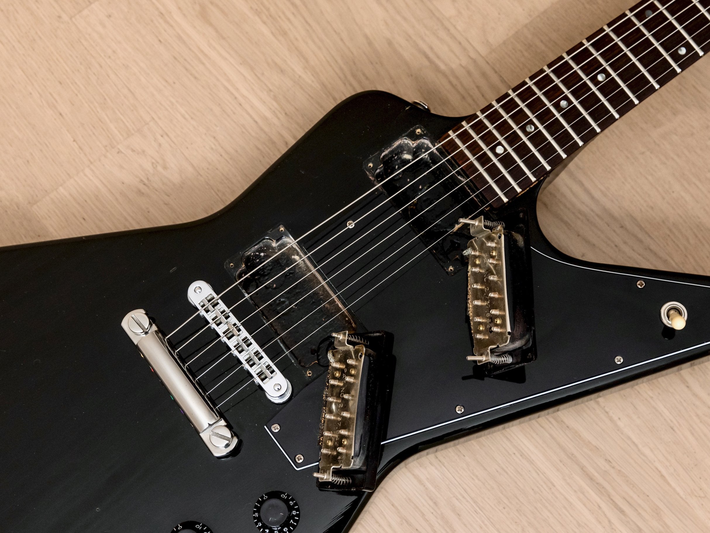 1983 Gibson Explorer Vintage Guitar Ebony, 50s-Style Controls w/ Dirty Fingers & Case
