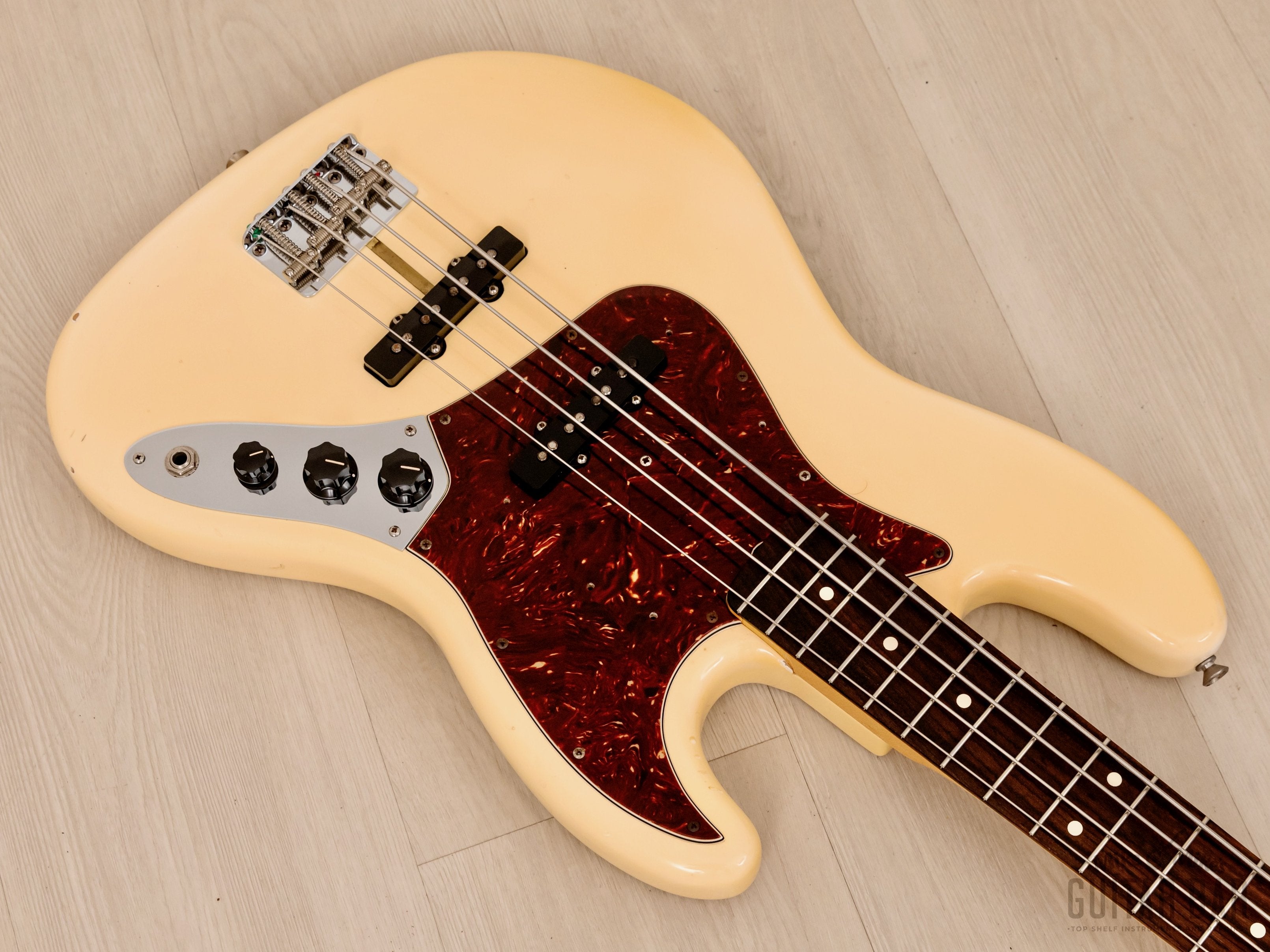 2007 Fender American Vintage '62 Jazz Bass Olympic White, Three Knob Variant, Yamano w/ Case