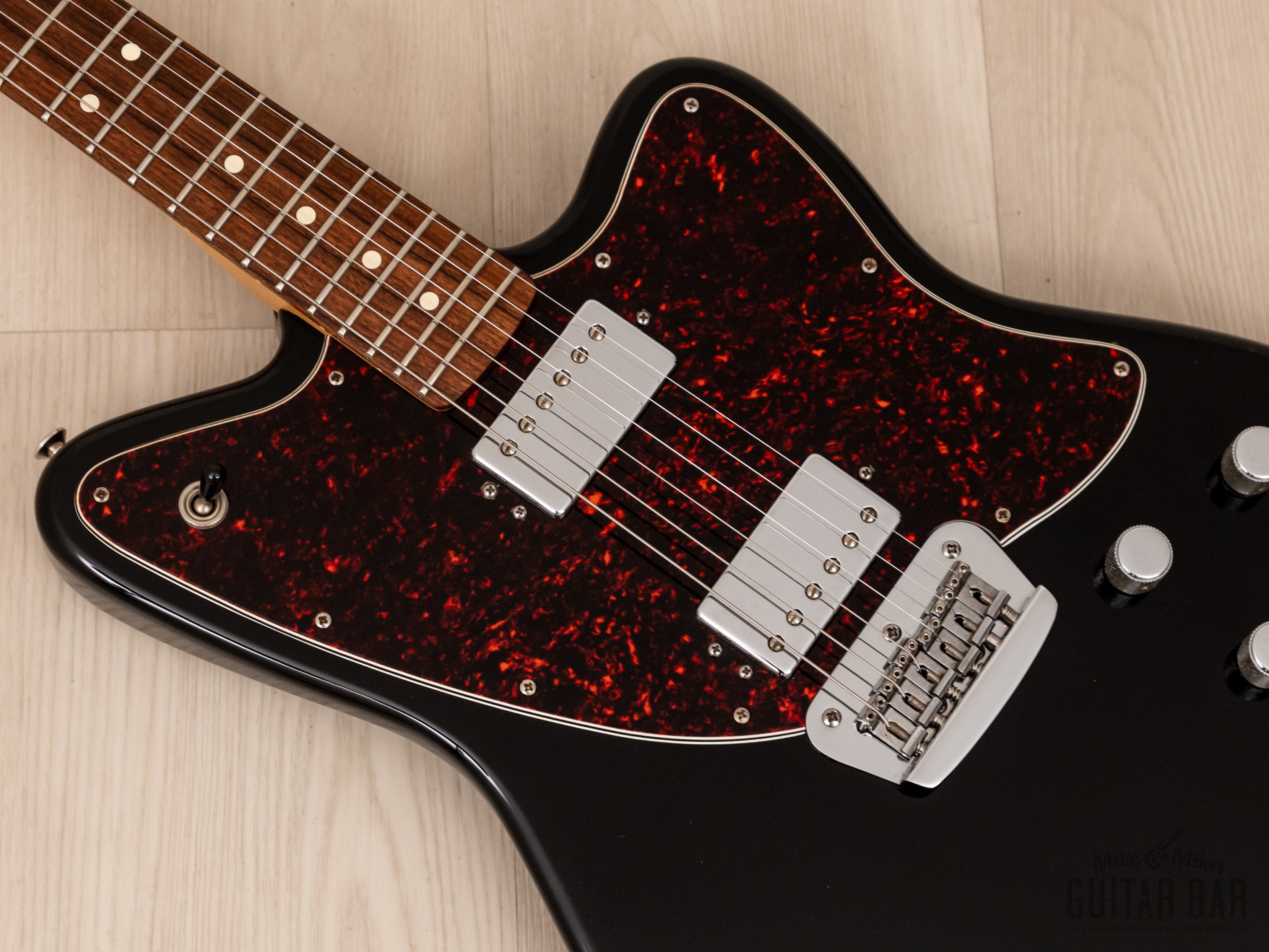 2001 Fender Deluxe Series Toronado Electric Guitar Black w/ Atomic Humbuckers