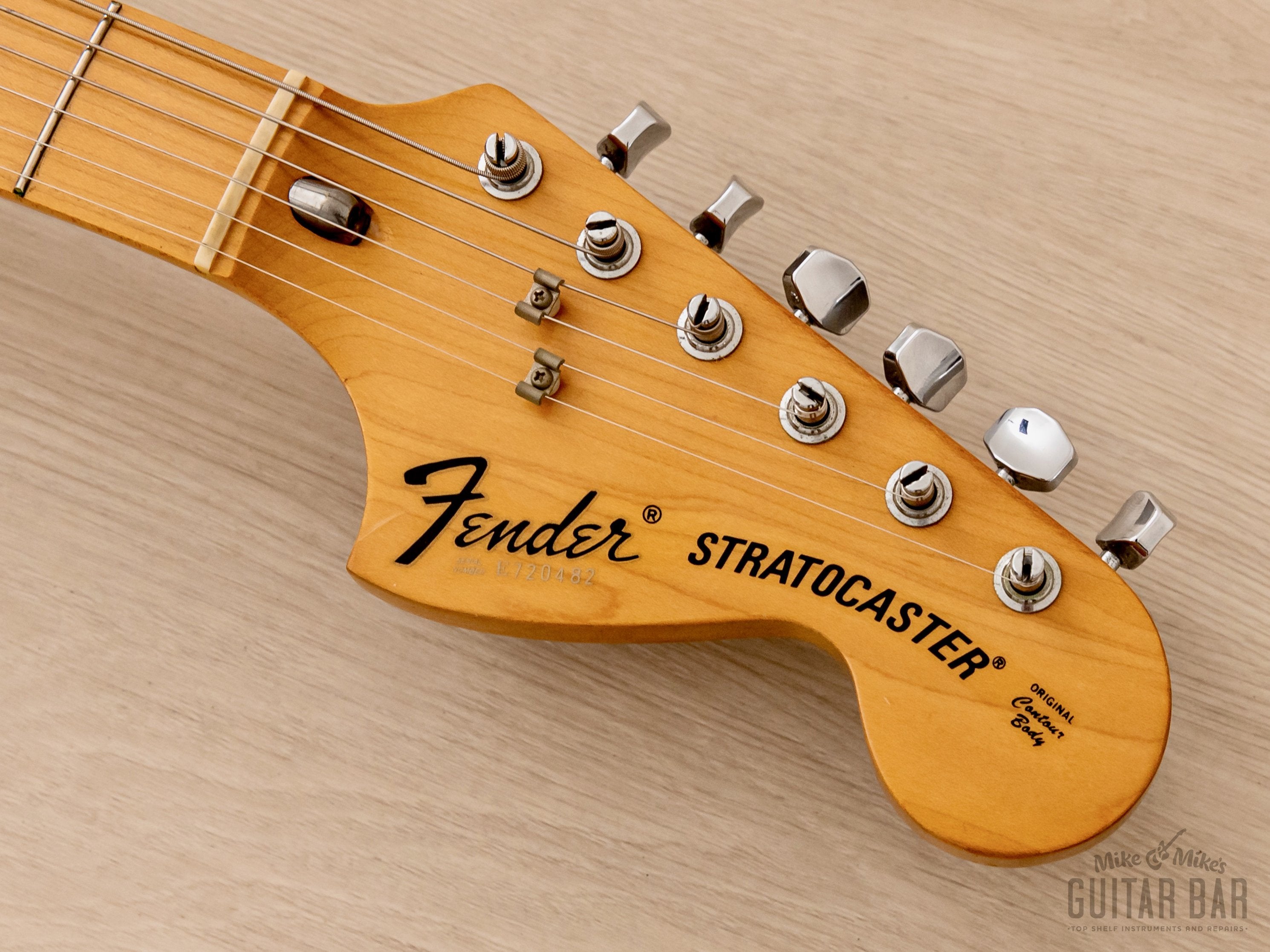 1986 Fender Stratocaster ‘72 Vintage Reissue ST72-115 Black Ash Body w/ USA Pickups & Case, Japan MIJ Fujigen