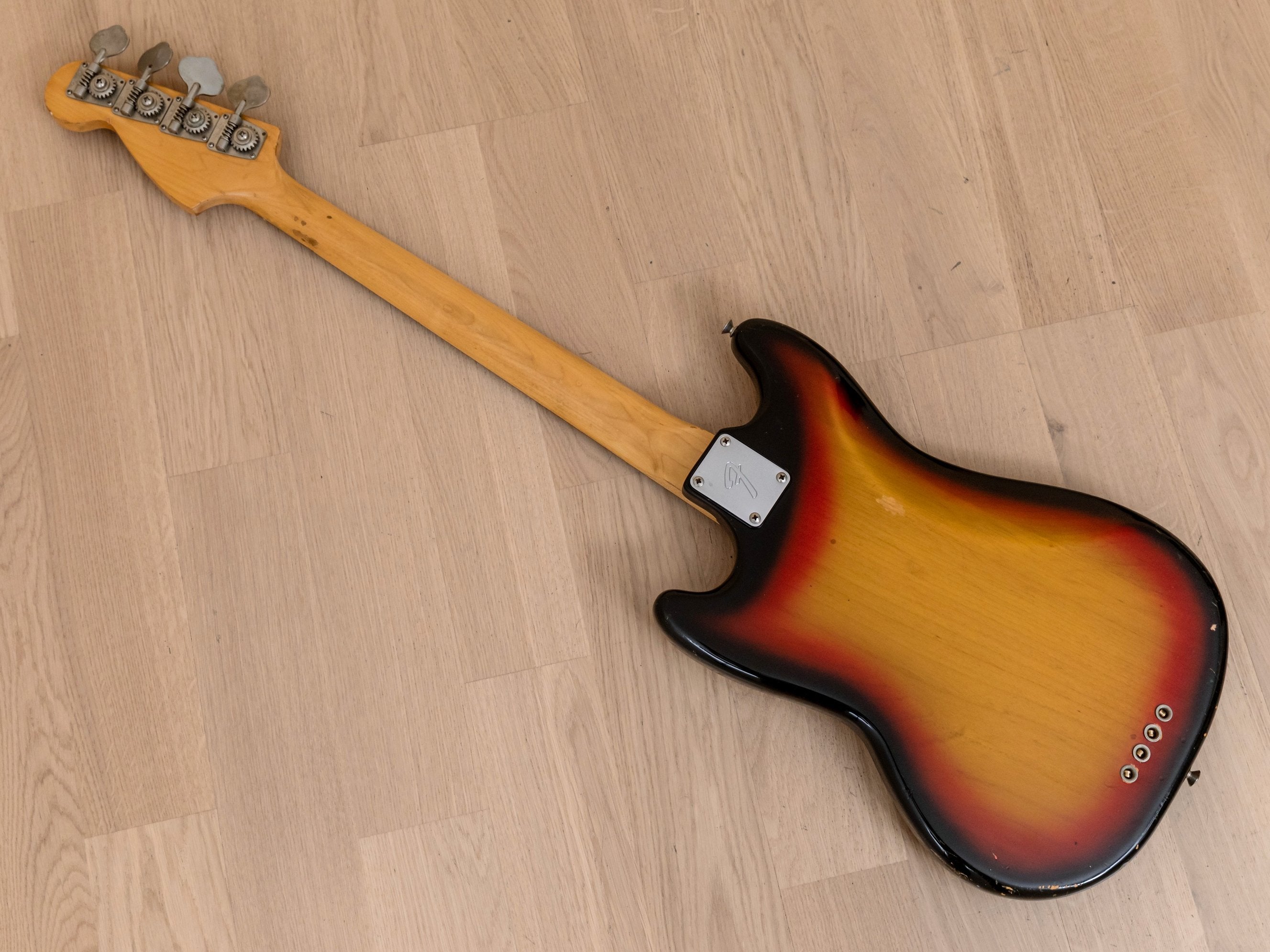 1975 Fender Mustang Bass Vintage Short Scale Bass Sunburst, Ash Body