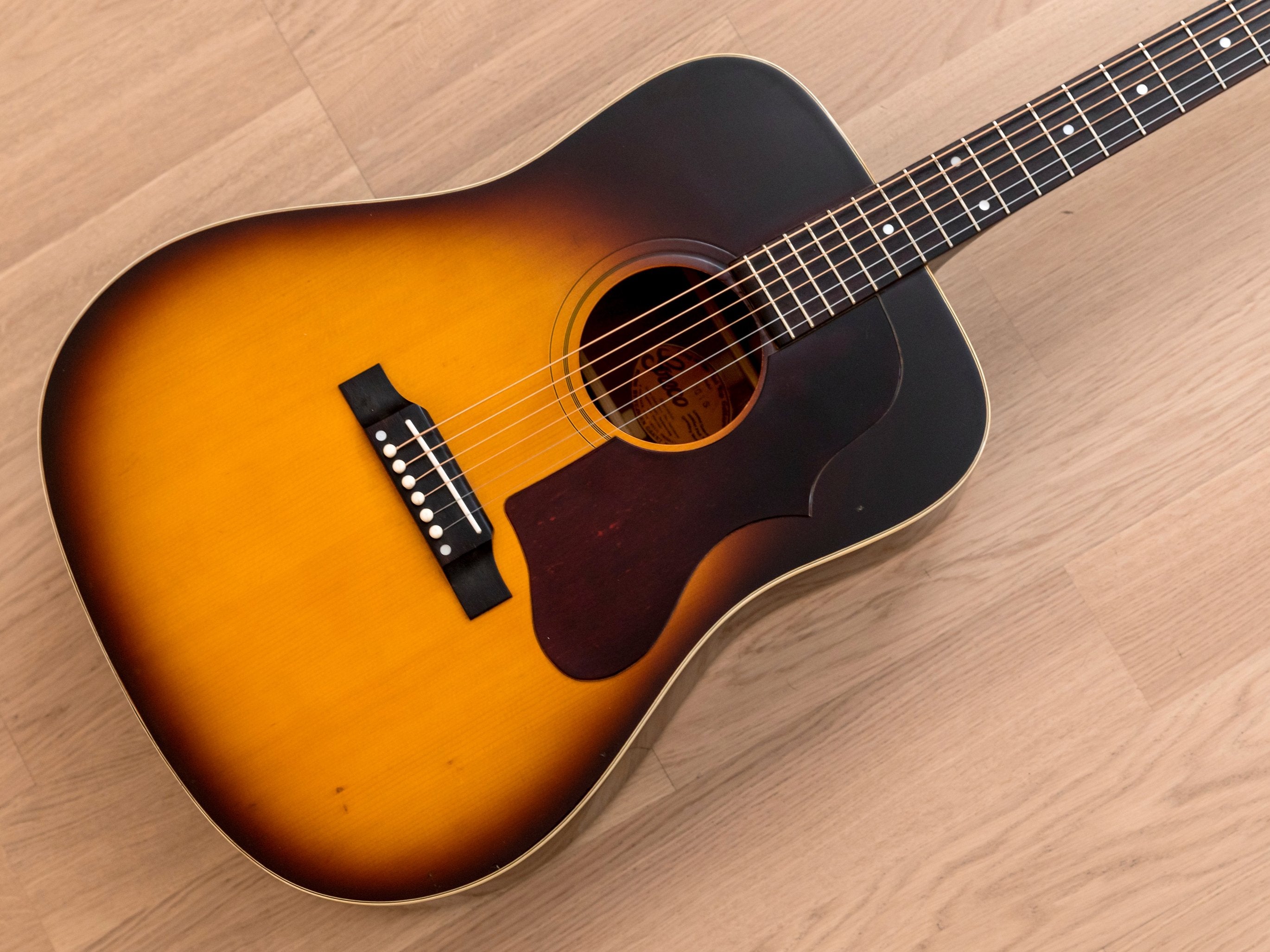 1970s Greco 101S Vintage Square Shoulder Dreadnought Acoustic Guitar Sunburst w/ Case