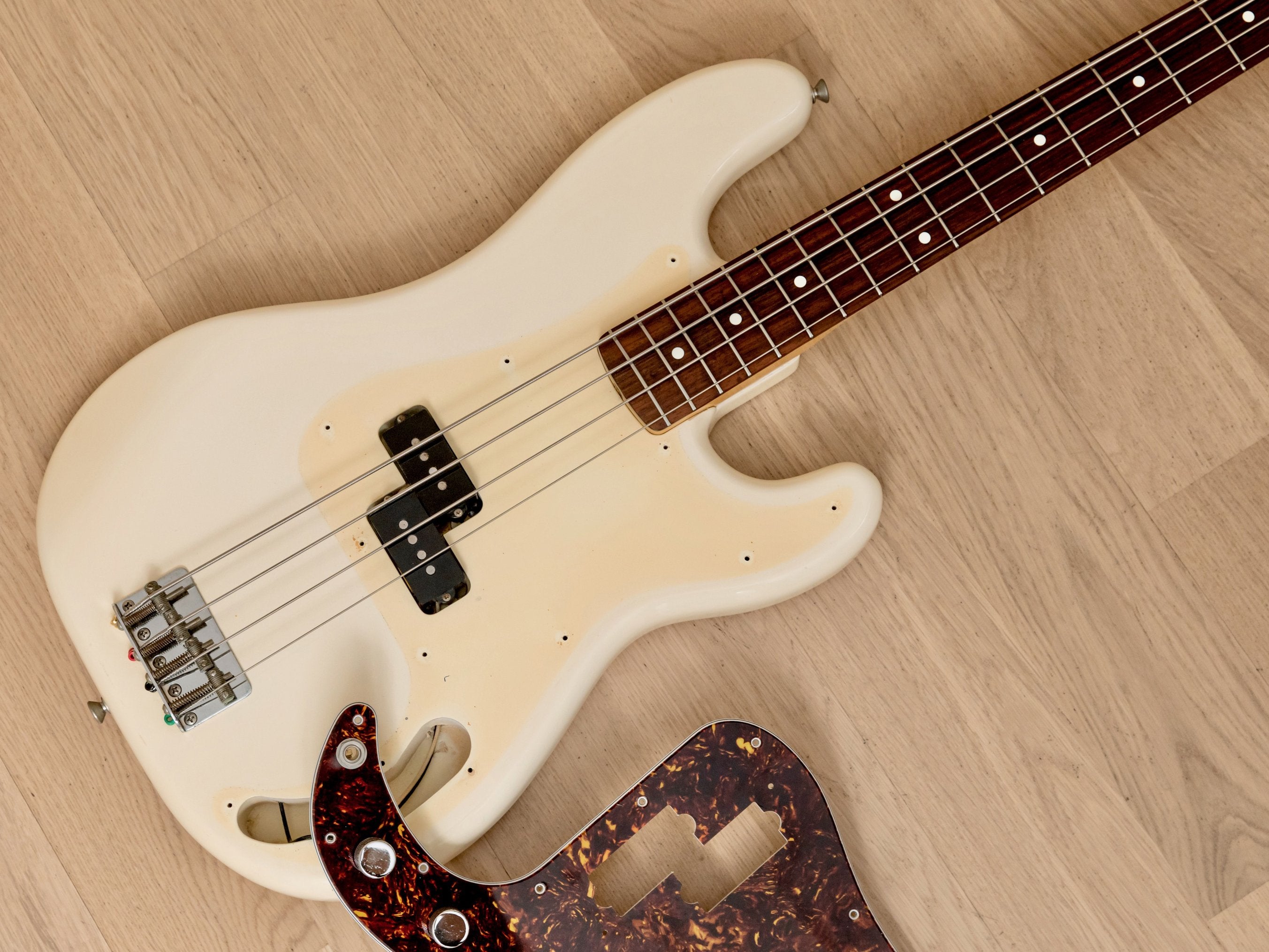 純正未使用品 【レア】フジゲン期 Fender Japan Precision bass 