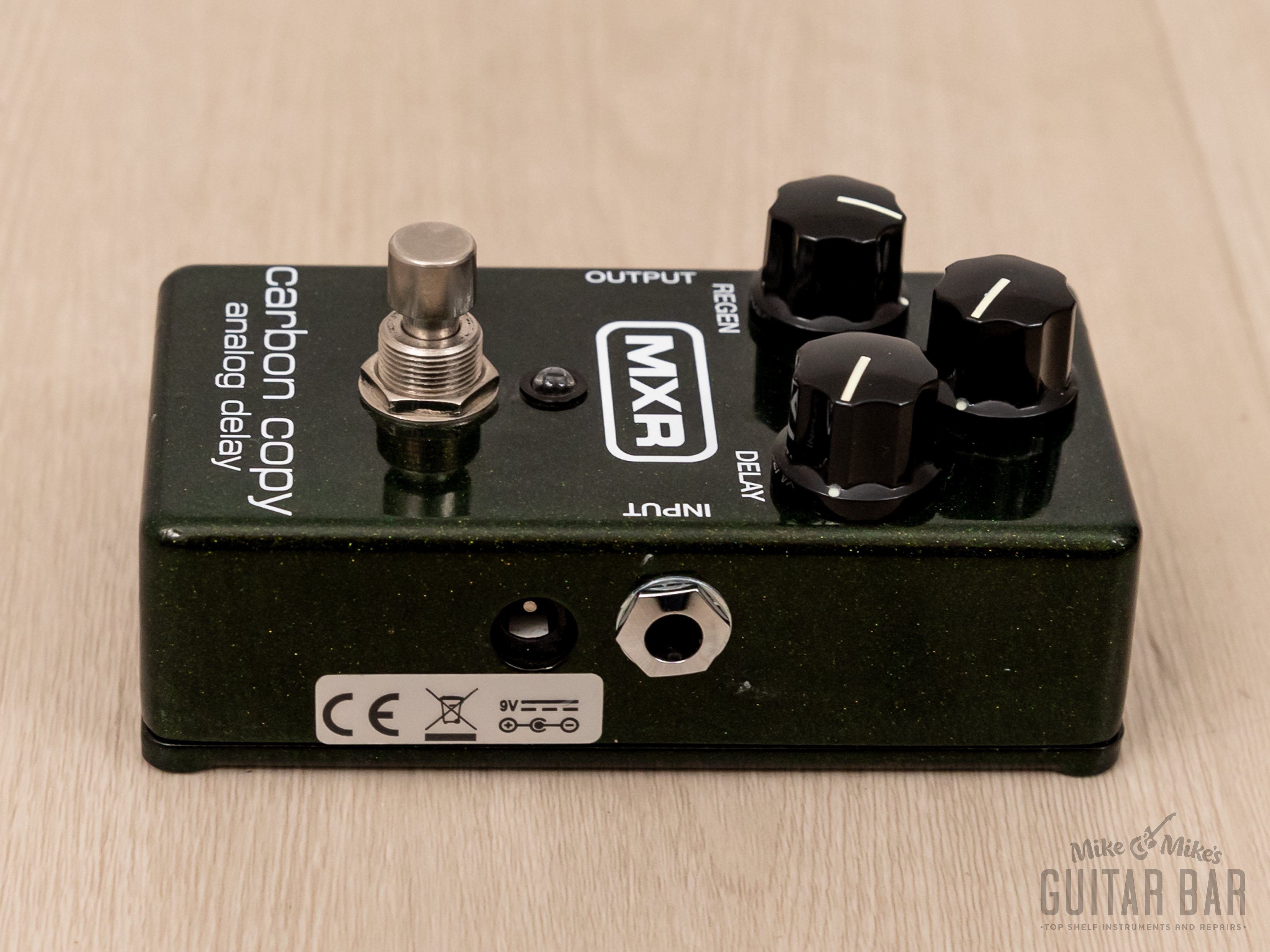 MXR M-169 Carbon Copy Analog Delay Guitar Effects Pedal