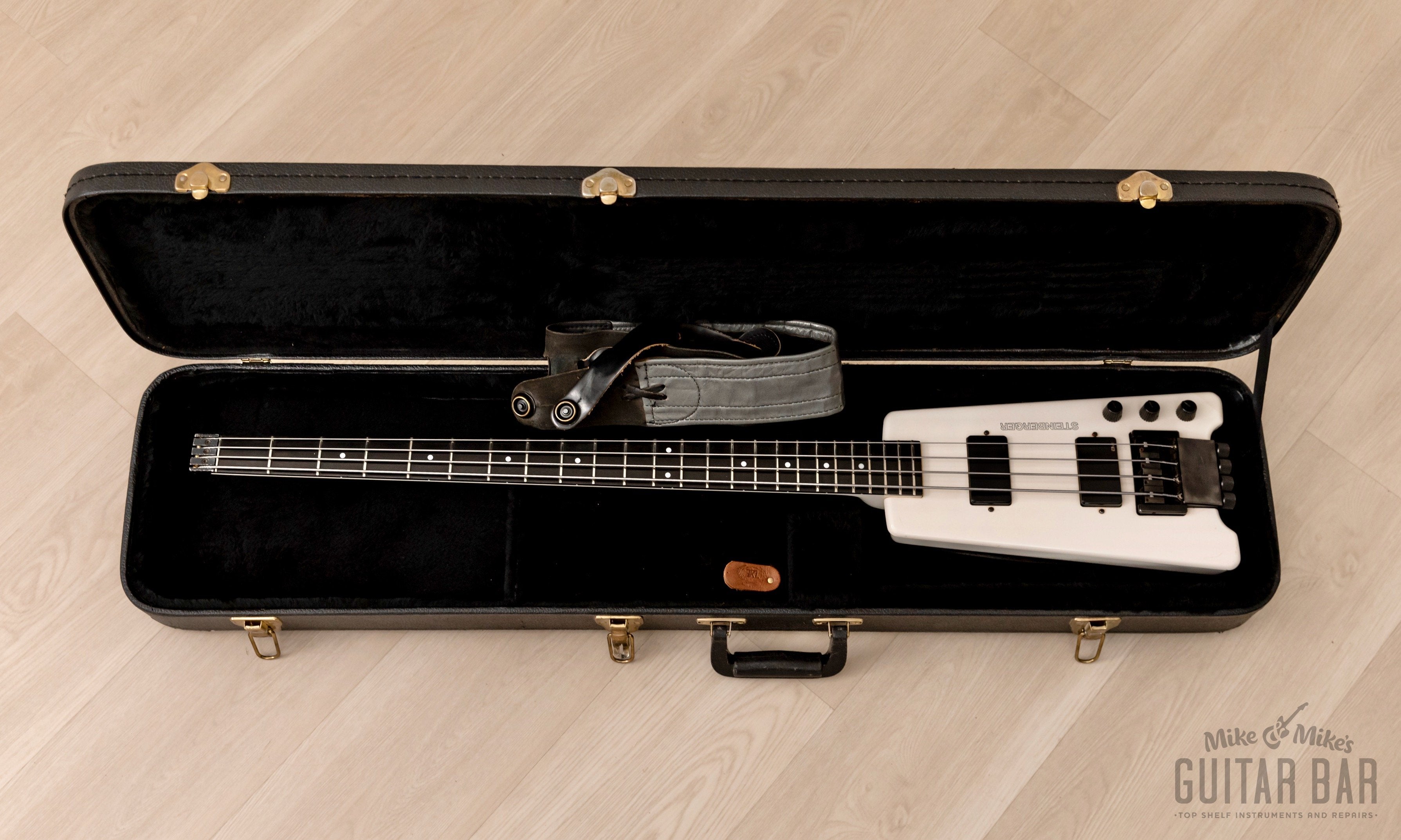 1988 Steinberger XL-2 Vintage Headless Bass White w/ EMGs, Kick-Stand, Case