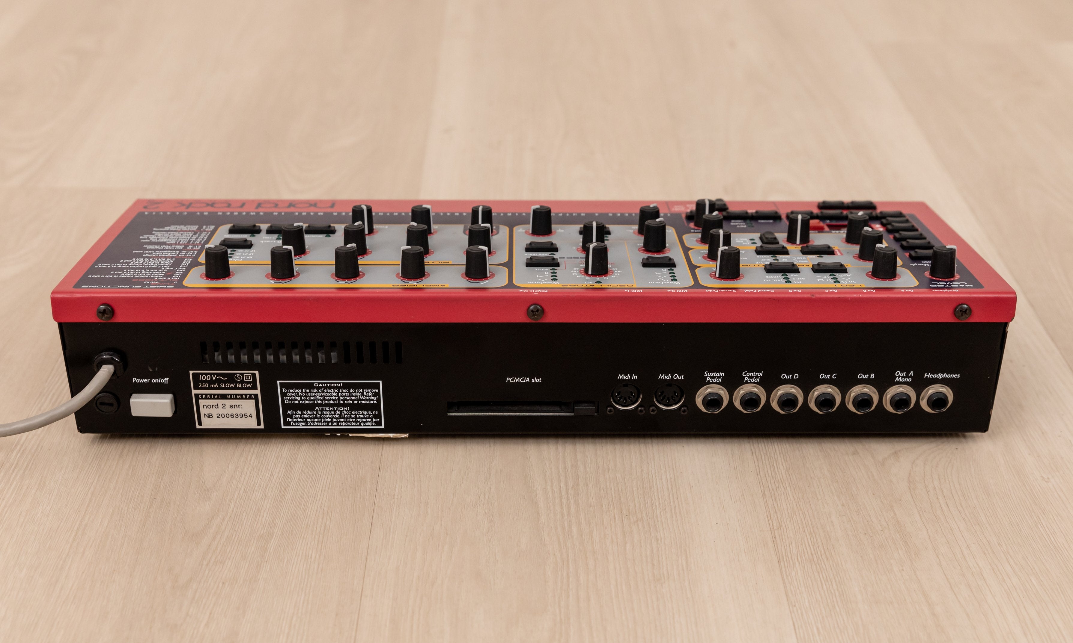 Nord Rack 2 Rackmount Virtual Analog Synthesizer 16 Voice, Lead 2