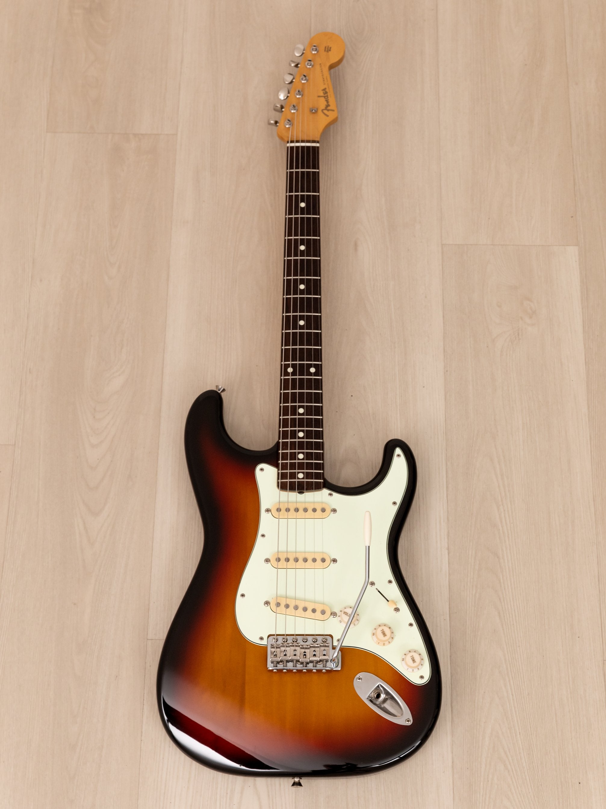 1997 Fender Stratocaster '62 Vintage Reissue ST62-53 Sunburst 100% Original, Japan CIJ