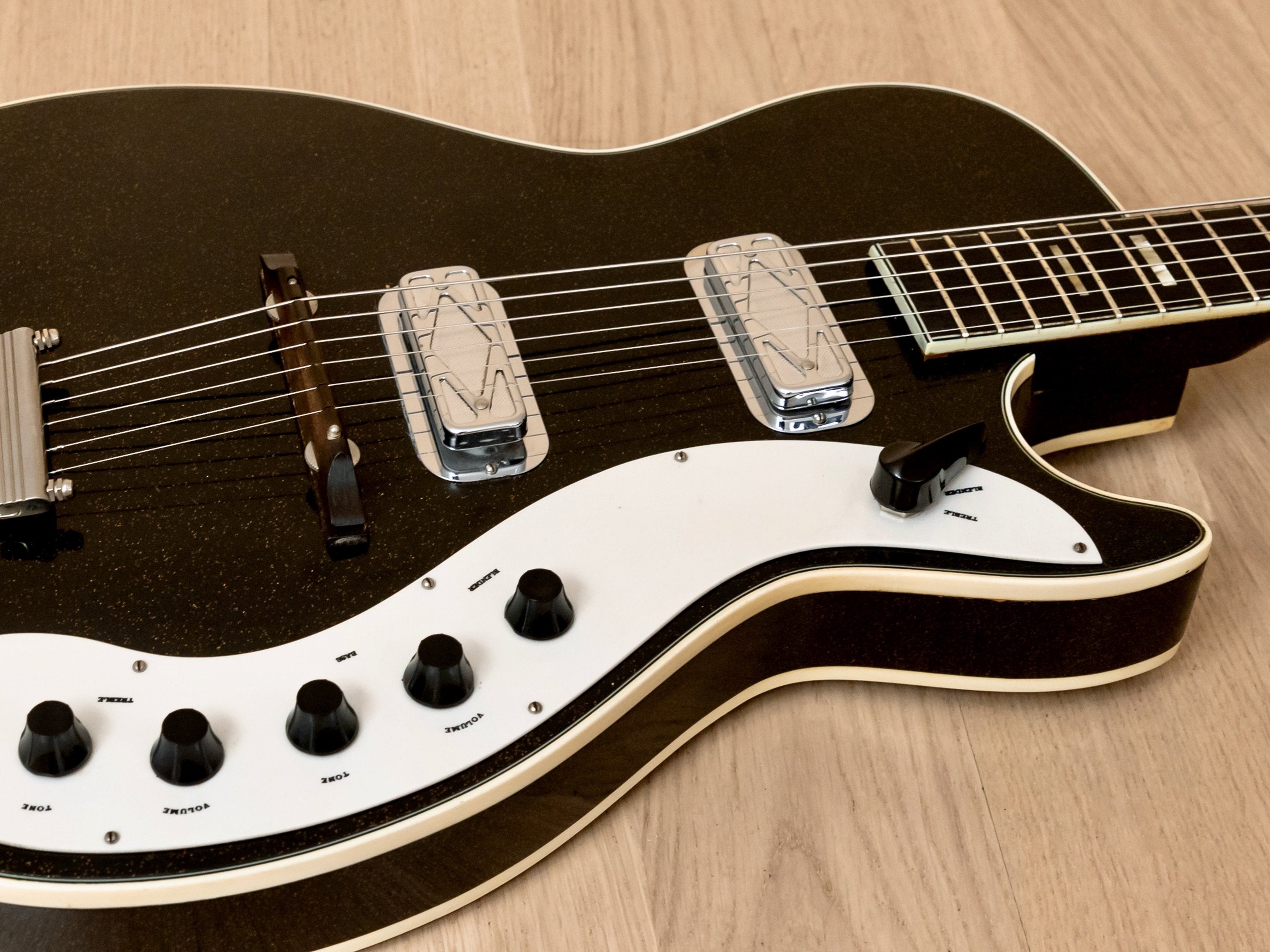 1963 Silvertone Stratotone Jupiter 1423 Vintage Guitar by Harmony USA, DeArmond Gold Foils