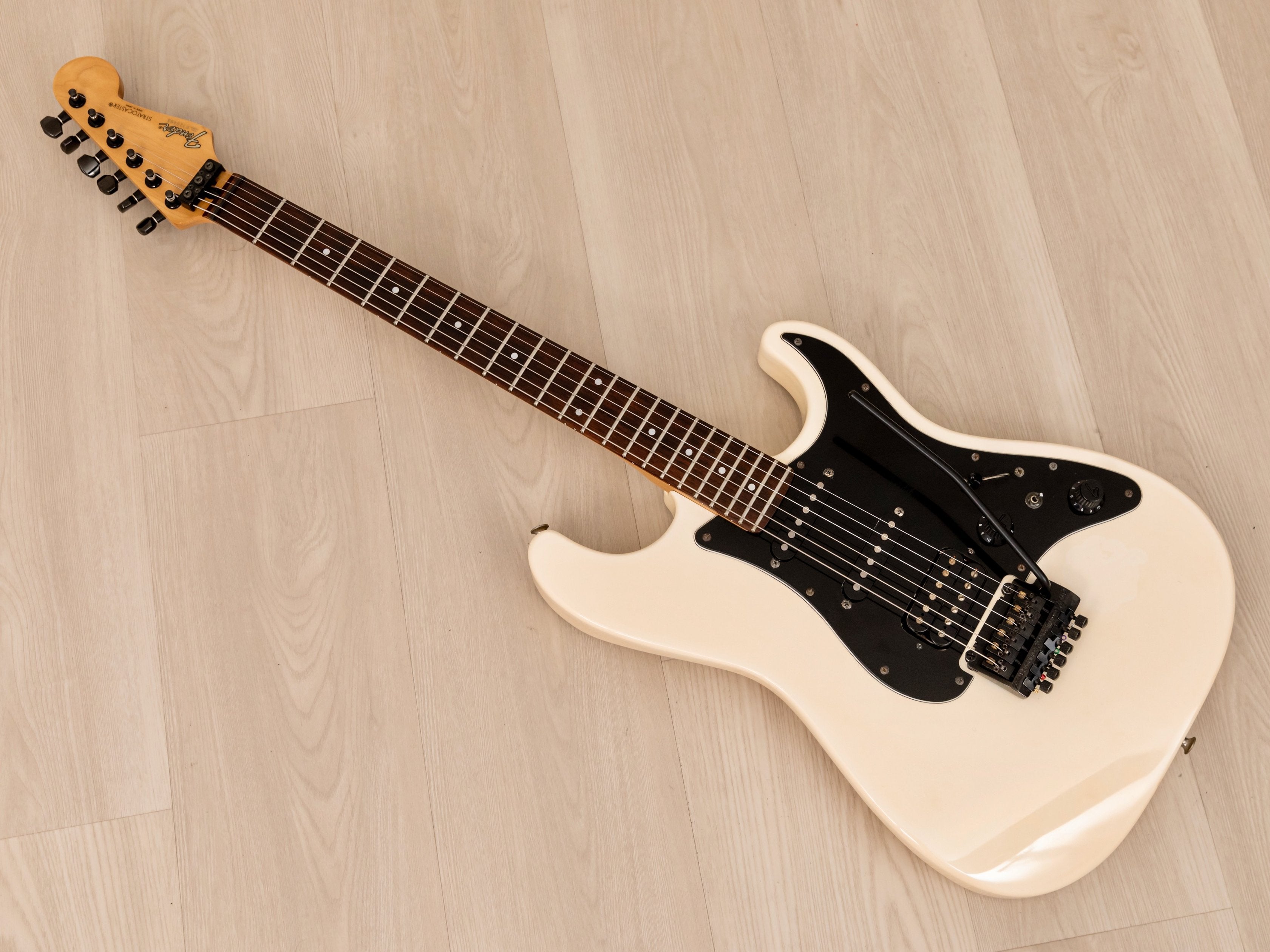 1986 Fender Boxer Series Stratocaster SF-451 SSH Snow White w 