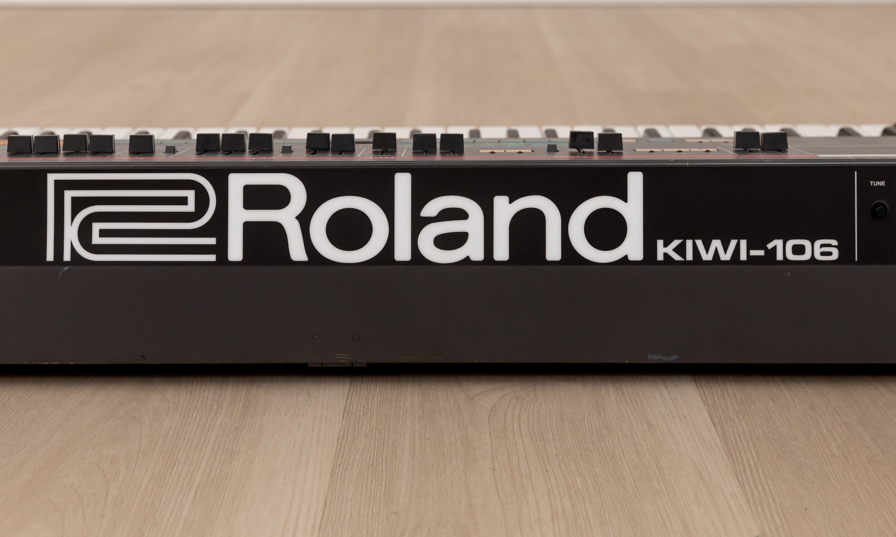 1980s Roland Juno 106 Kiwi Upgrade Vintage Analog Synthesizer, Serviced