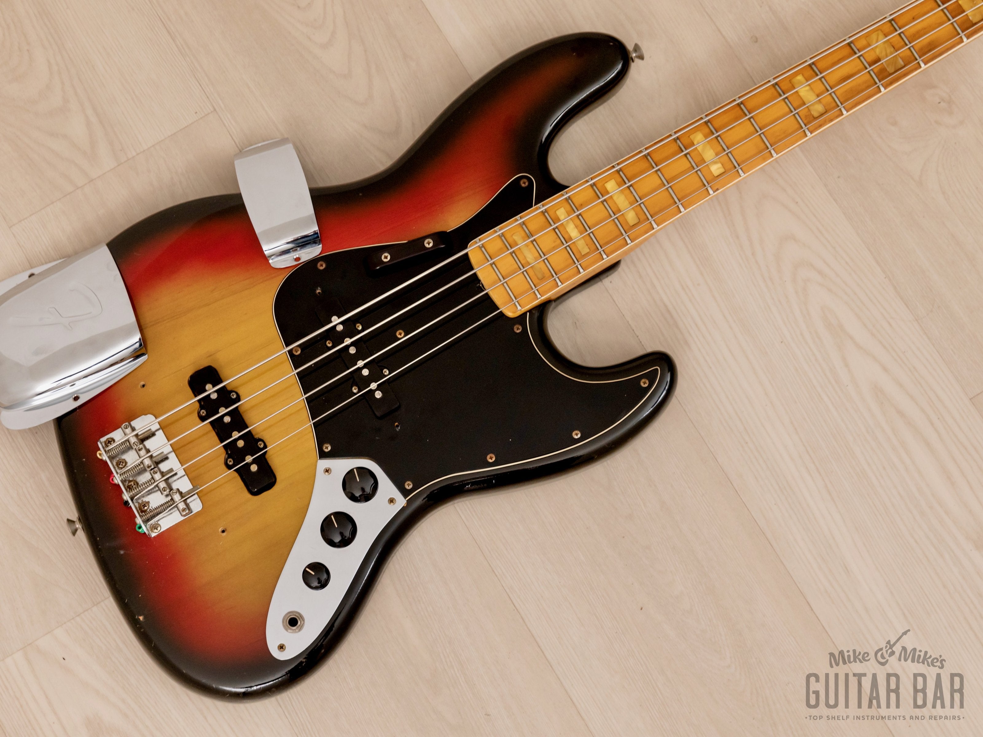 1974 Fender Jazz Bass Sunburst Vintage Bass w/ Case