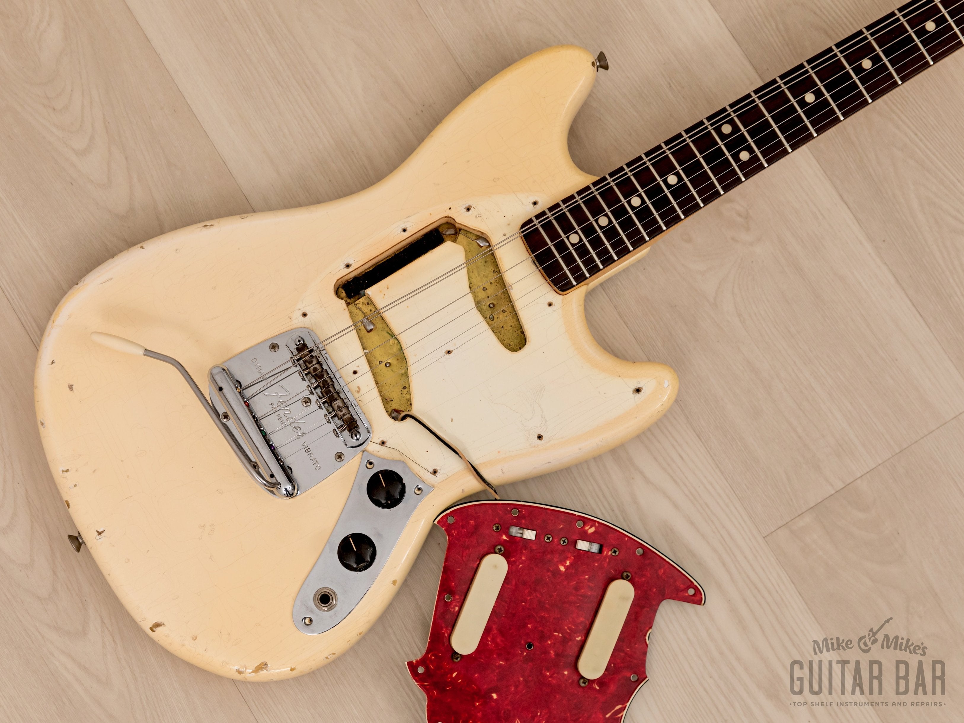 1966 Fender Mustang Vintage Guitar Olympic White 100% Original, Slab Board w/ Case