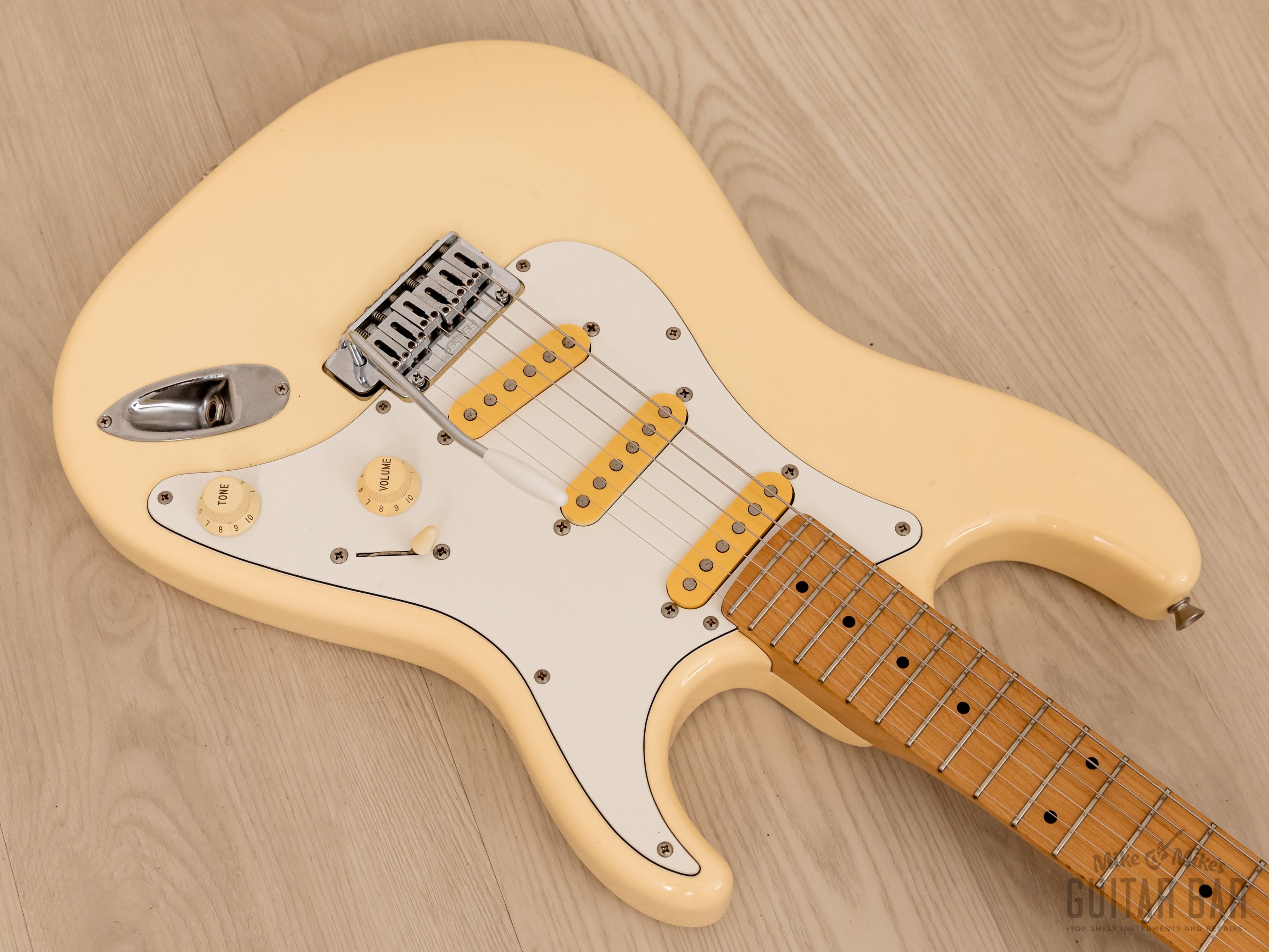 1990 Fender Stratocaster STS-550 Short Scale Guitar Olympic White 100% Original, Japan MIJ Fujigen