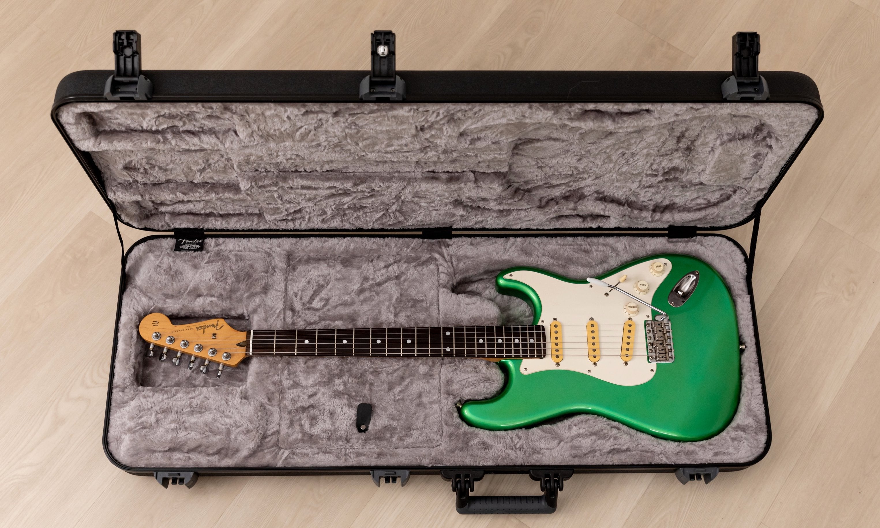 1991 Fender Stratocaster Model ST500-VR Metallic Green Near Mint w/ Case, Japan MIJ Fujigen