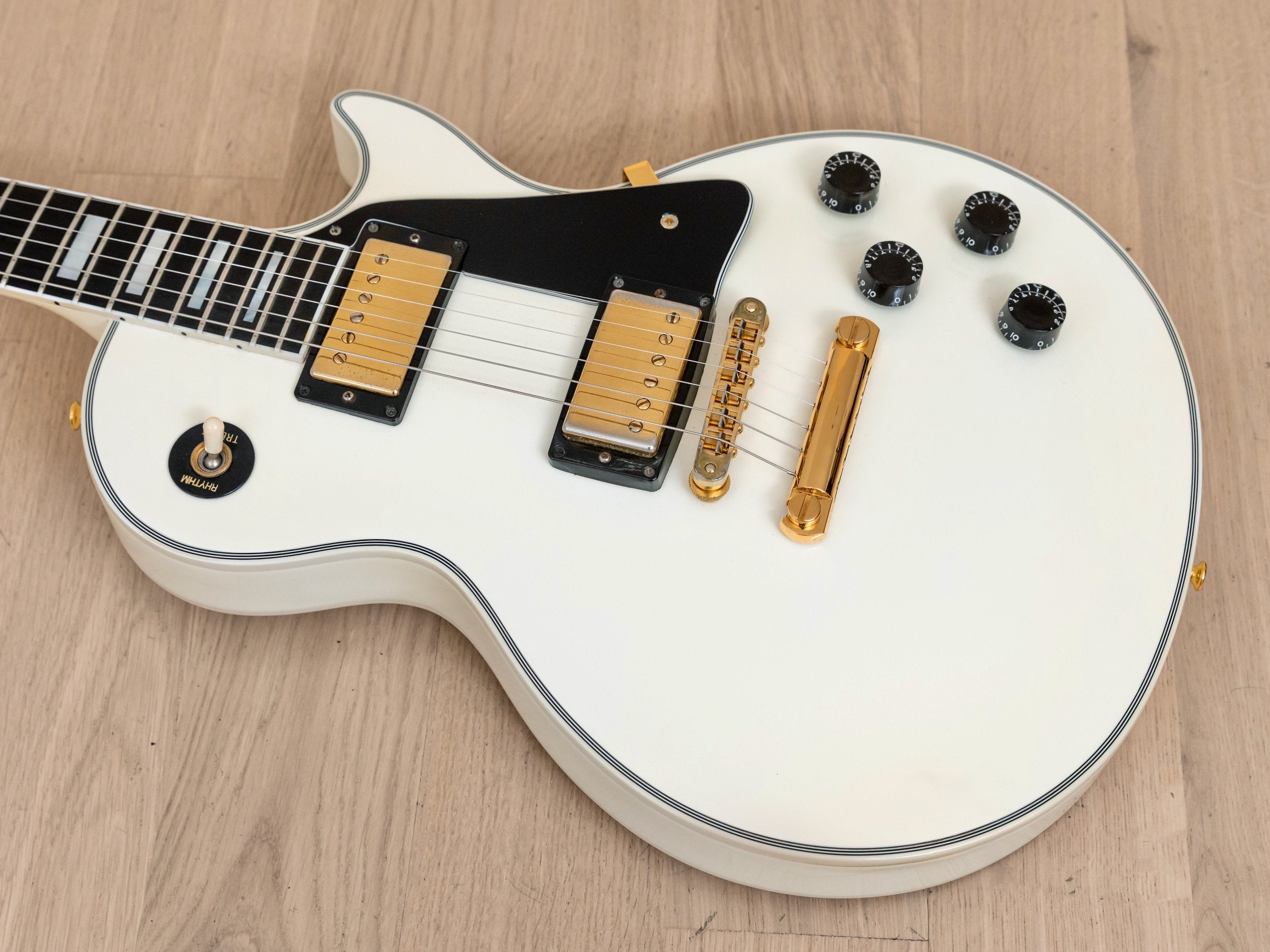 1989 Gibson Les Paul Custom Alpine White Vintage Electric Guitar w/ Case