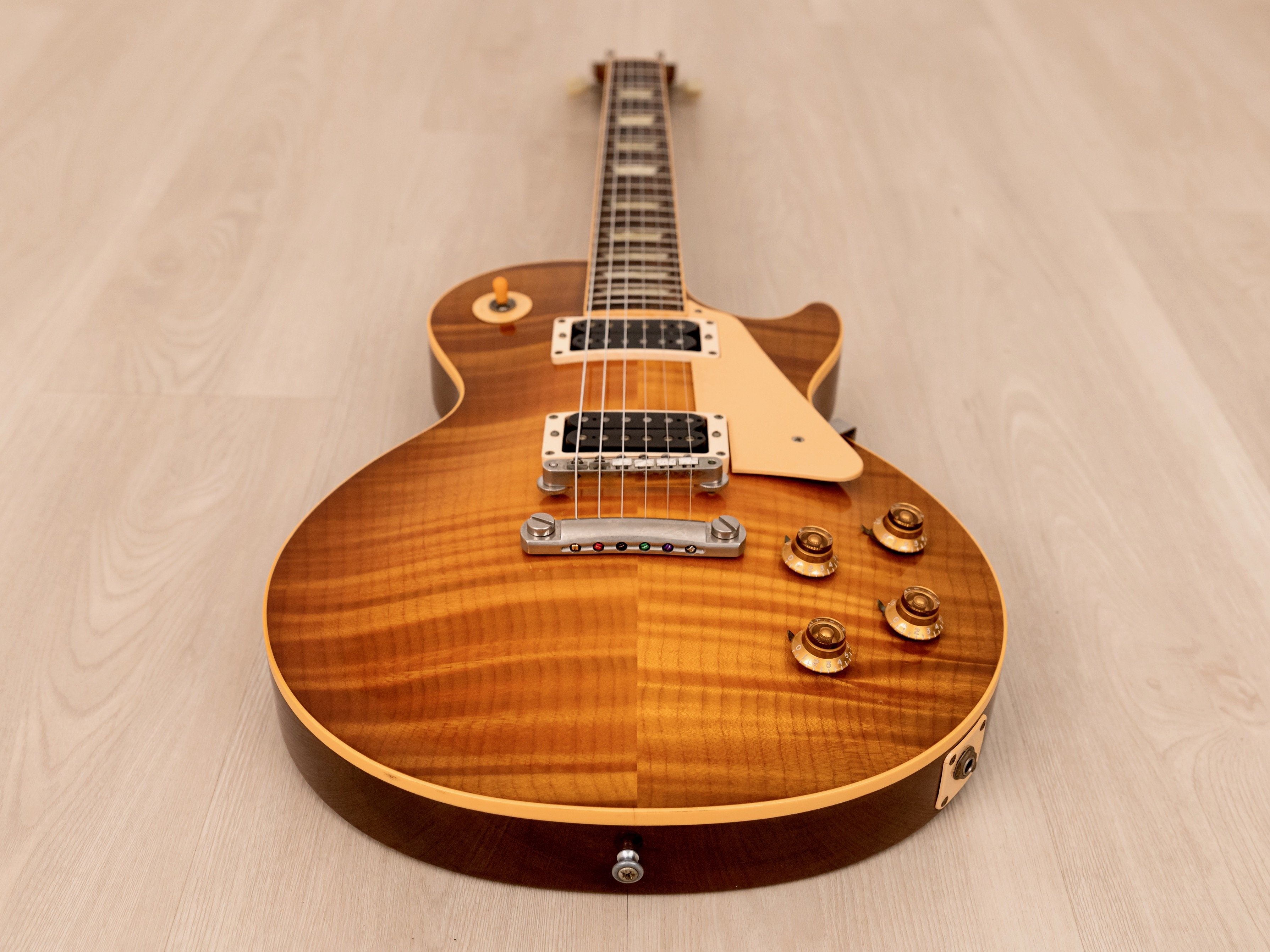 1994 Gibson Les Paul Classic Premium Plus Honey Burst Flame Top 100% Original w/ Case & Tags, Yamano