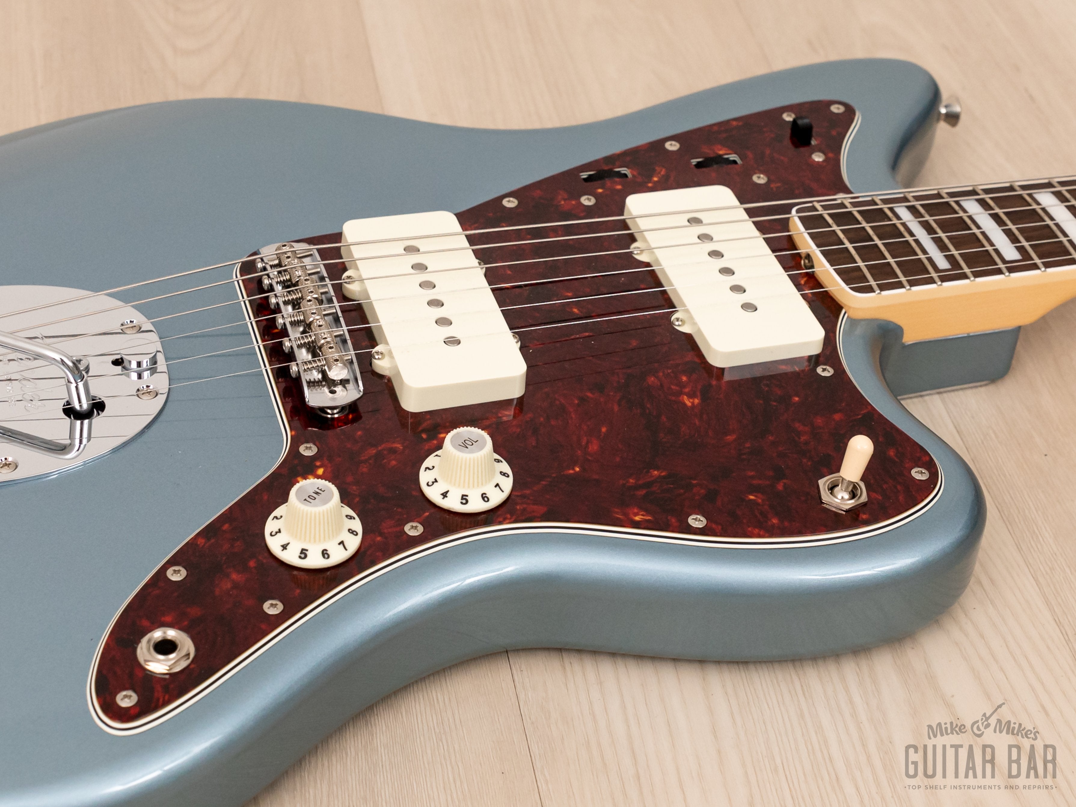 2023 Fender Traditional Late 60s Jazzmaster, Ice Blue Metallic w 