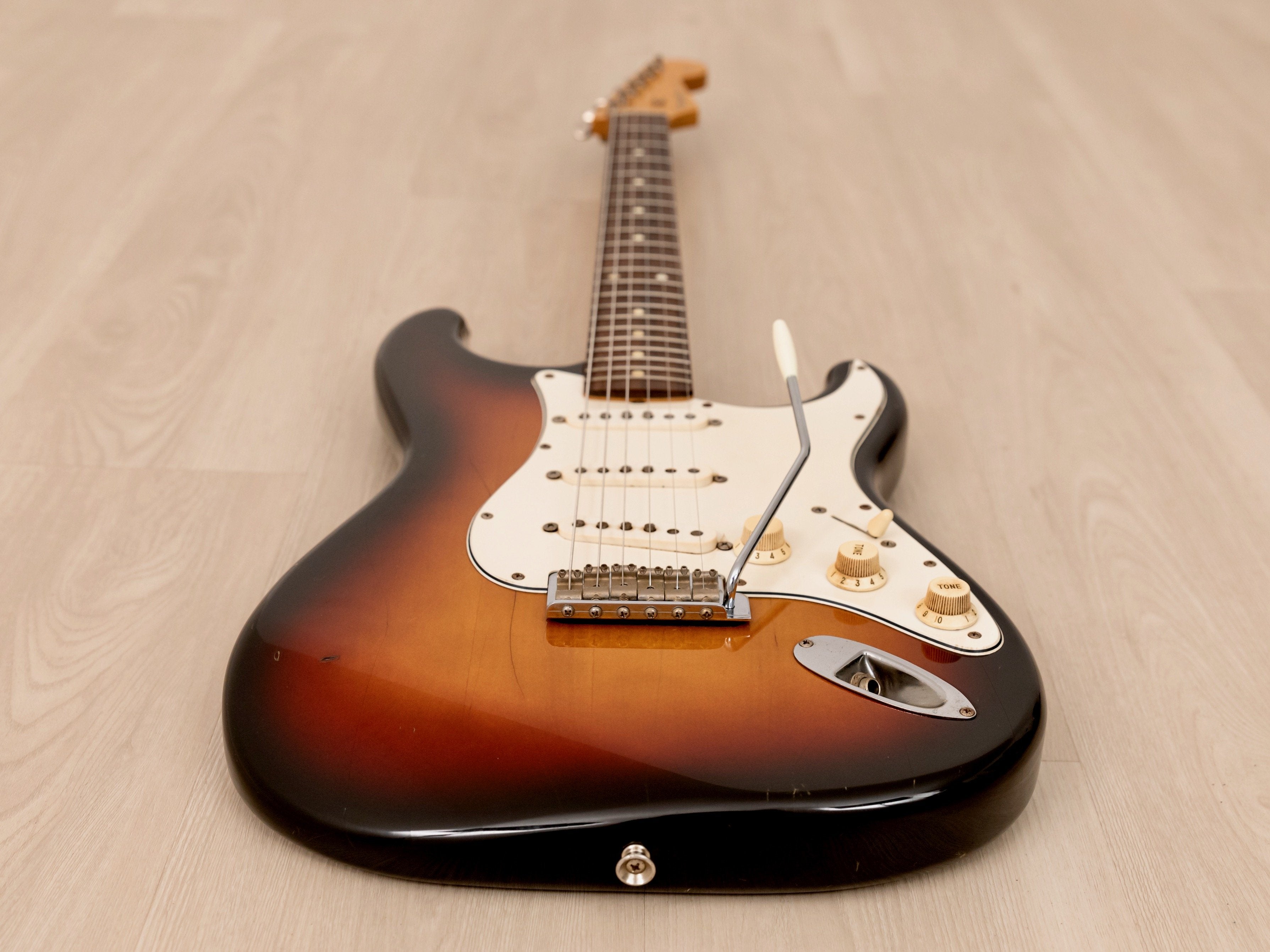 1993 Fender Stratocaster ‘62 Vintage Reissue ST62-70 Sunburst w/ USA  Pickups, Japan MIJ