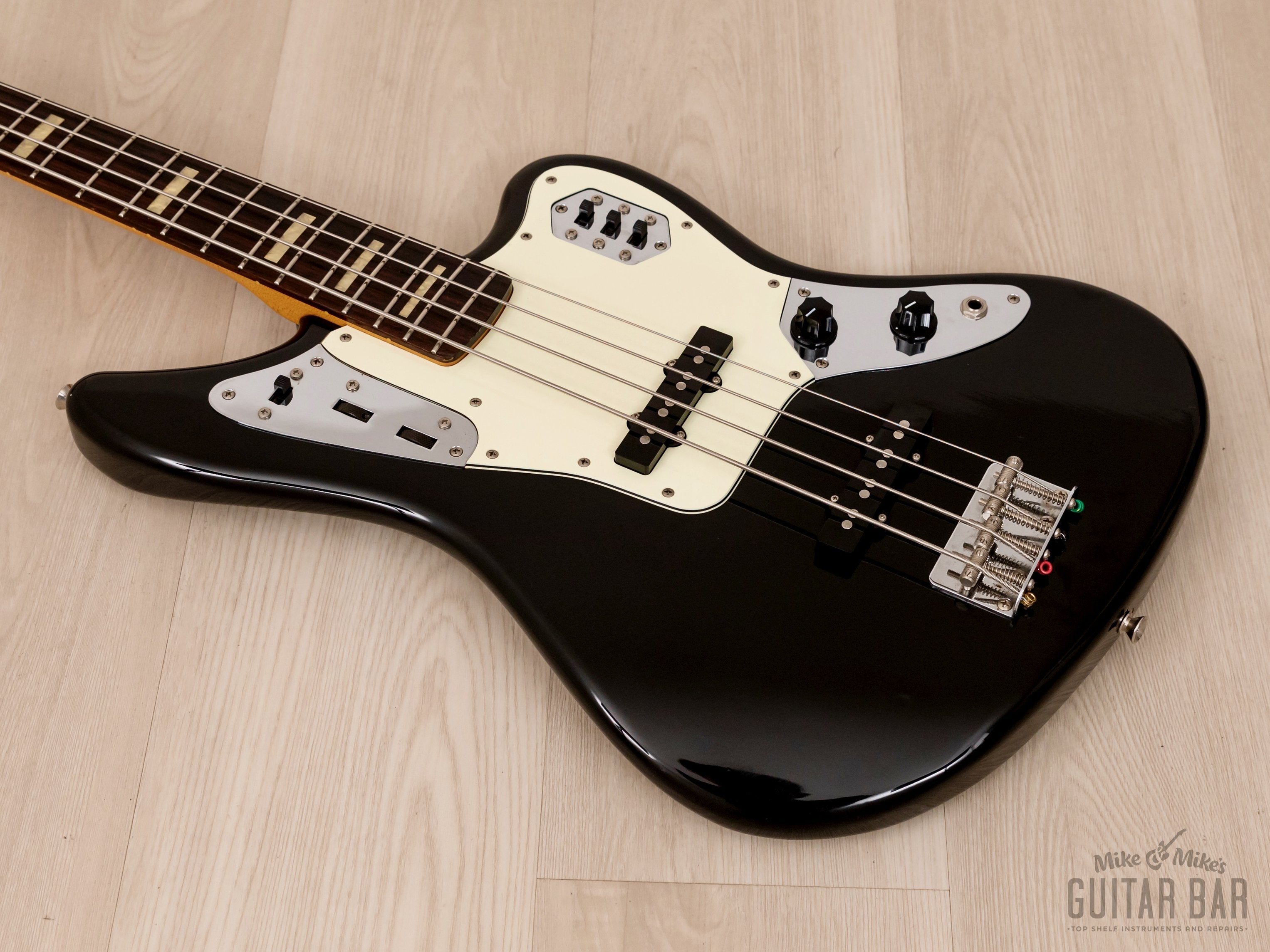 Fender Japan ジャガーベース - ベース