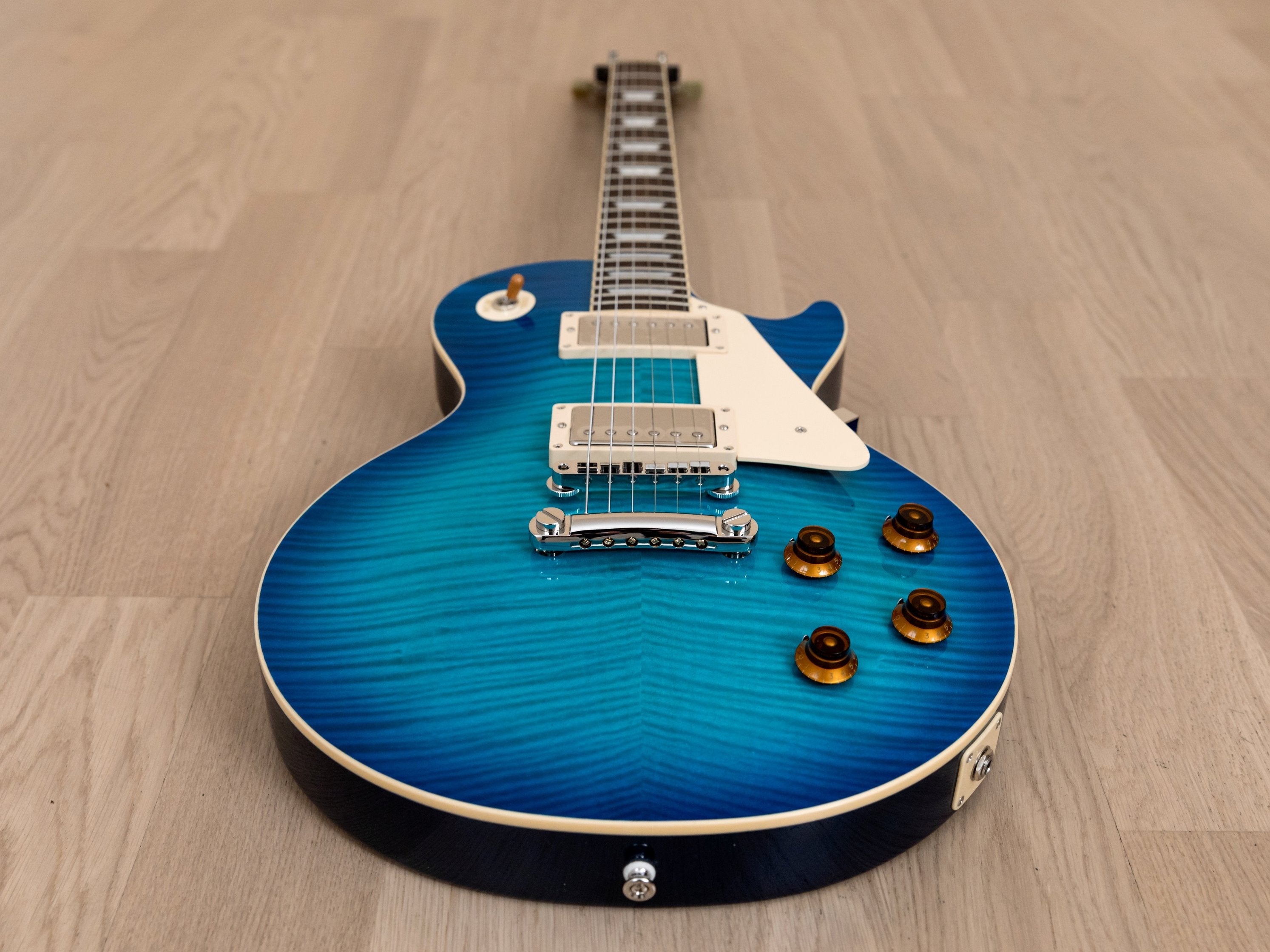 2022 Tokai Love Rock LS148F OBB Ocean Blue Burst Flame Top, Mint Condi –  Mike & Mike's Guitar Bar