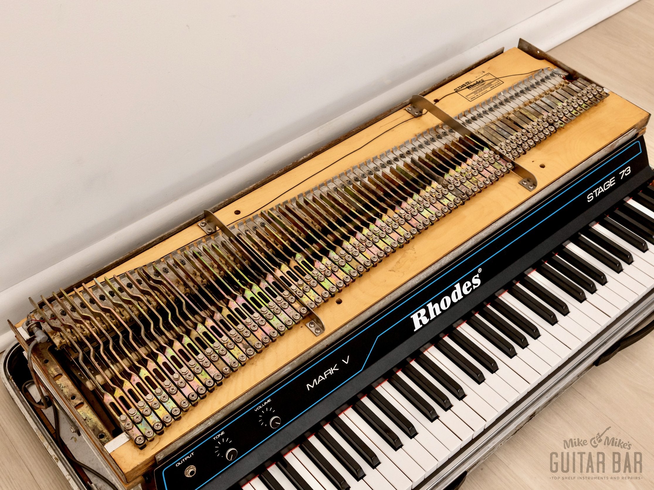 1984 Rhodes Mark V Vintage Electric Piano, Fully Serviced w/ Lid & Sustain Pedal