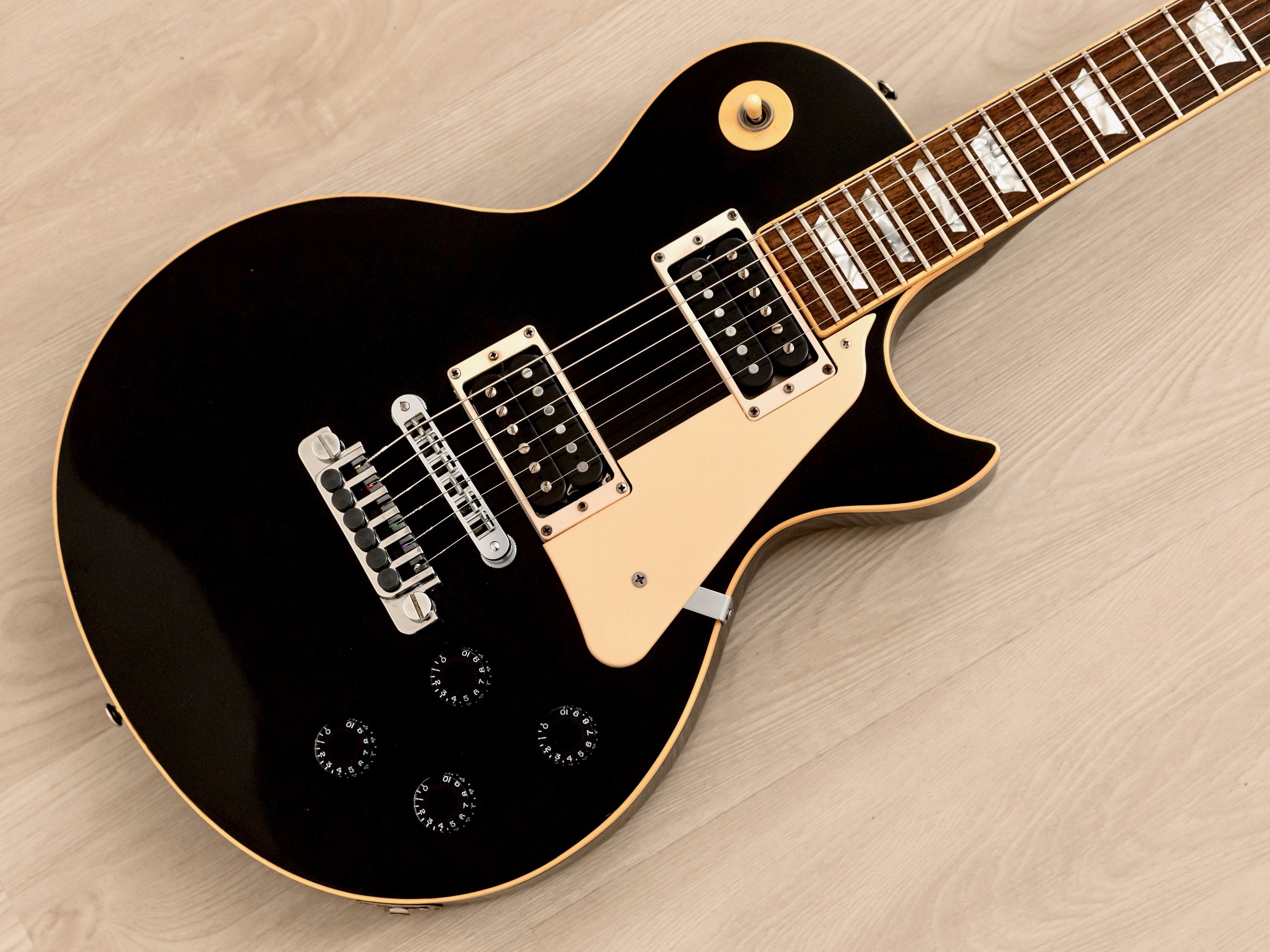 1980 Gibson Les Paul Standard Vintage Electric Guitar Ebony w/ Case, T Tops