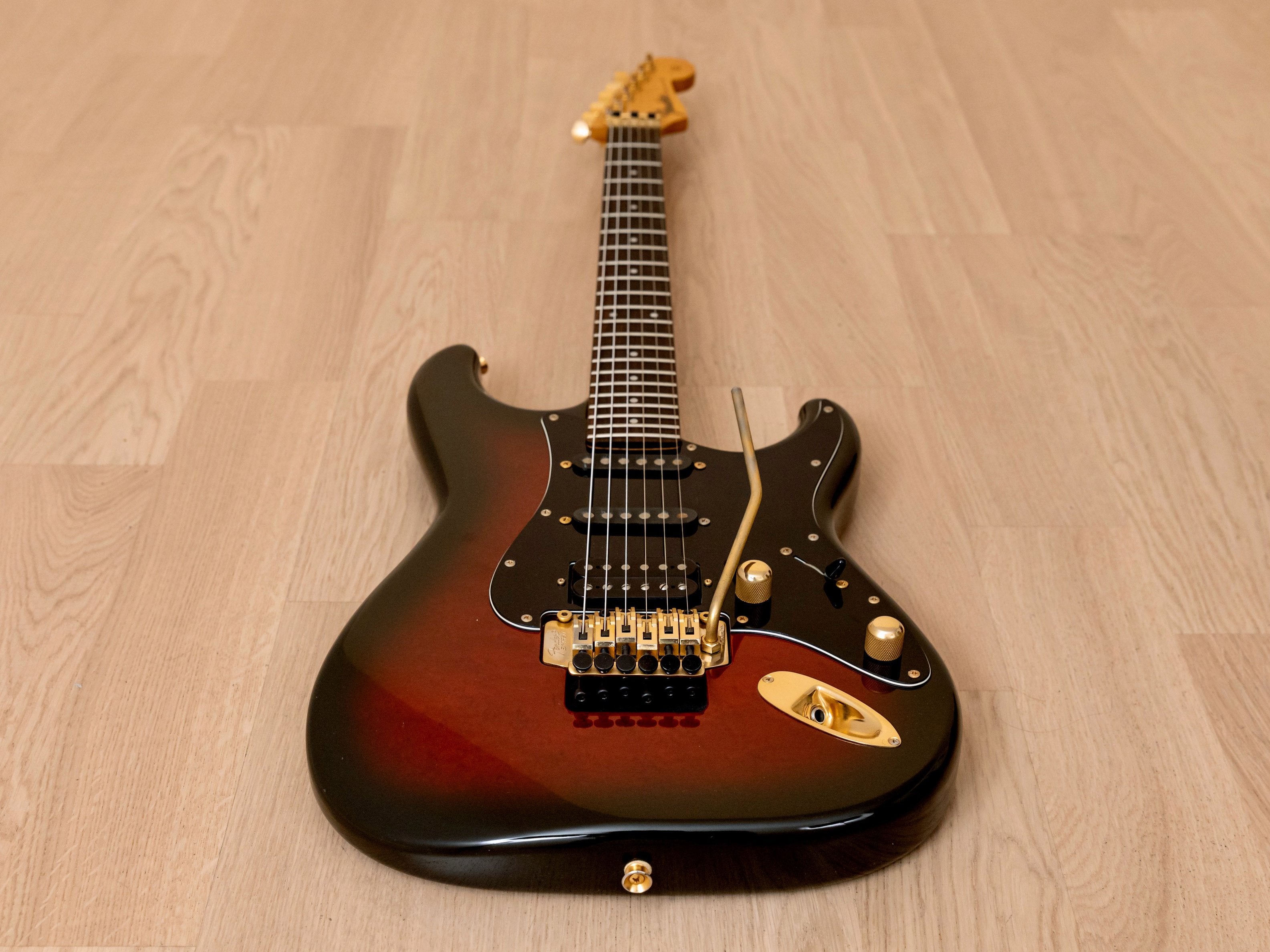 1990 Fender STR-680 Pro-Feel SSH Stratocaster Raspberry Burst w/ Floyd Rose, Japan MIJ Fujigen