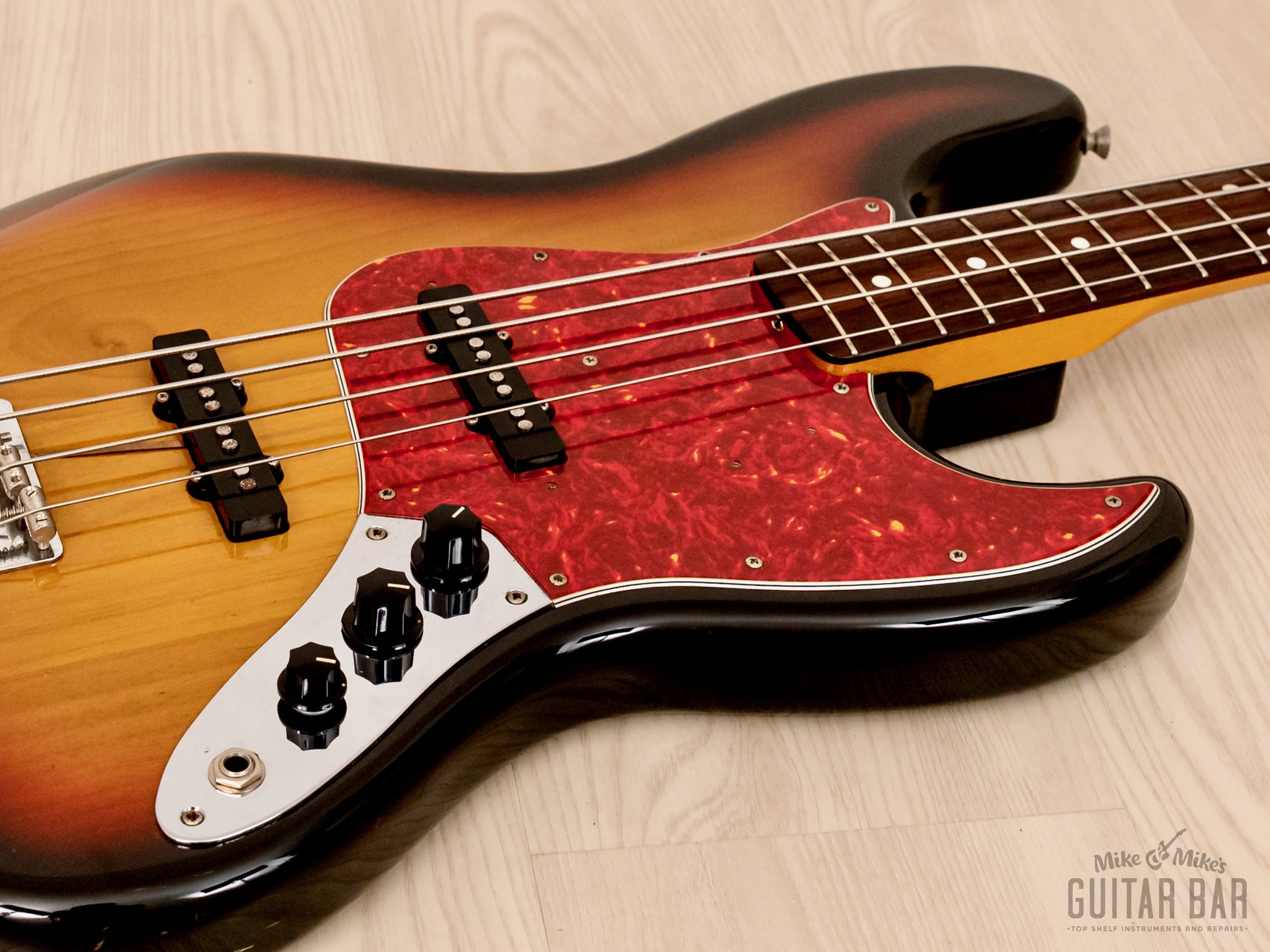 2000 Fender Jazz Bass ‘62 Vintage Reissue JB62-75US Sunburst w/ USA Pickups  & G&G Tweed Case, Japan CIJ