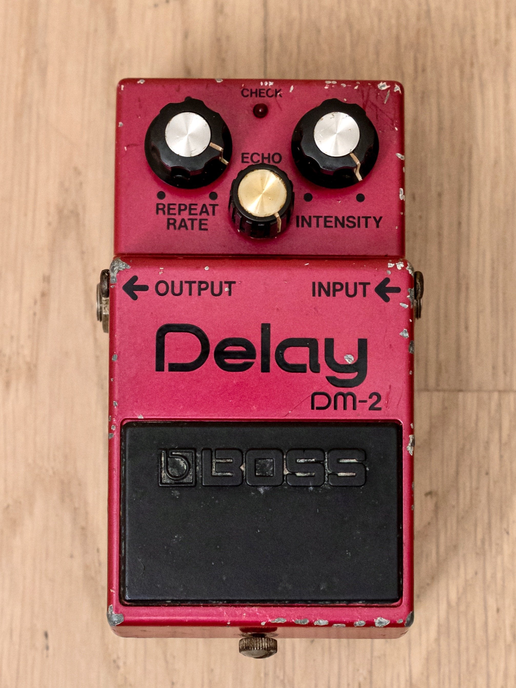 1982 Boss DM-2 Delay Vintage Analog Delay Guitar Effects Pedal, Black Label Silver Screw