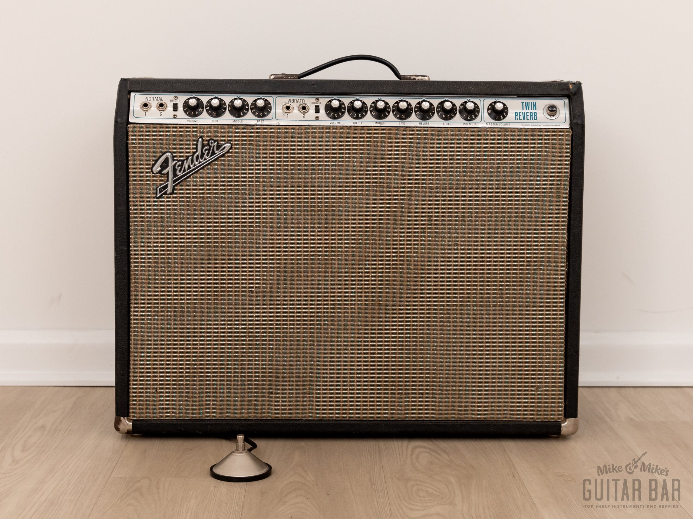 1972 Fender Twin Reverb Silverface Vintage Tube Amp 2x12, Serviced w/ Ftsw