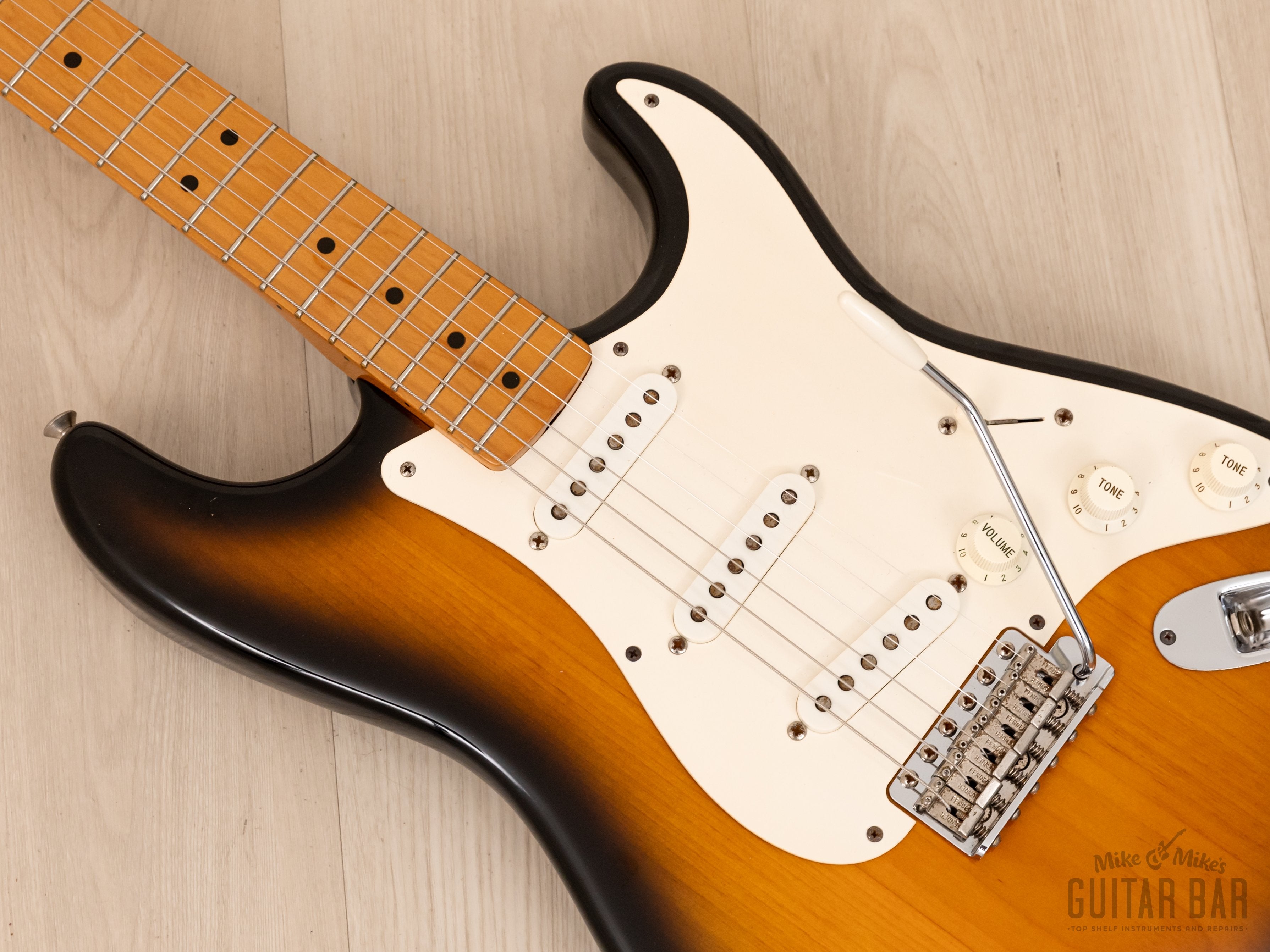 1994 Fender American Vintage '57 Stratocaster Sunburst Near-Mint w/ Hangtags, Case