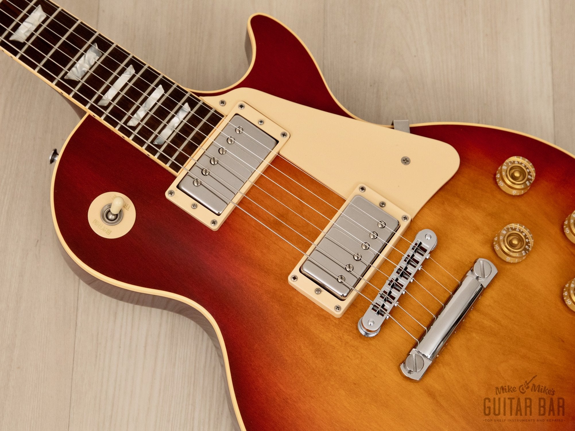 1988 Gibson Les Paul Standard Vintage Guitar Heritage Cherry Sunburst, Near Mint w/ Tim Shaw PAFs, Case