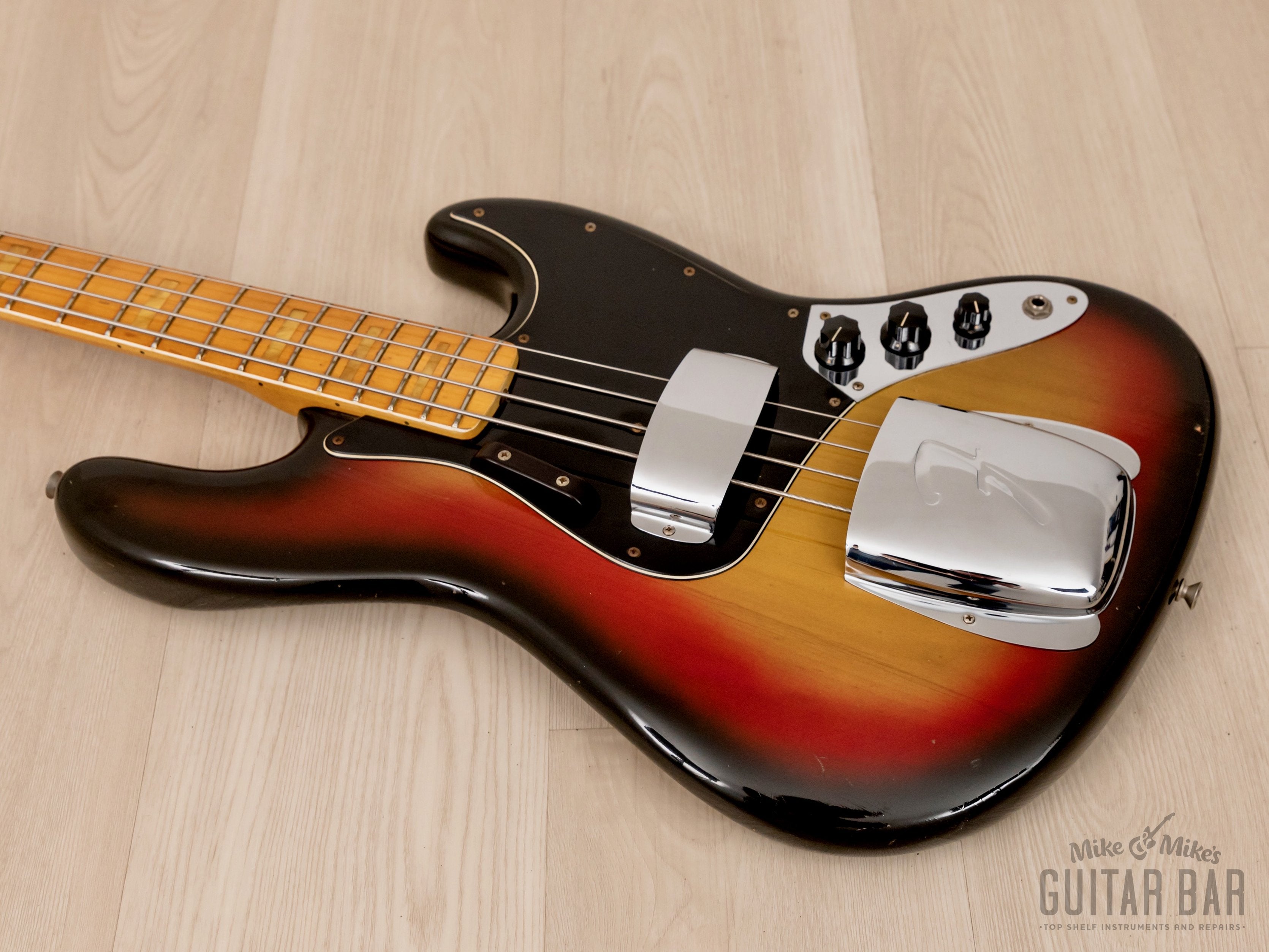 1974 Fender Jazz Bass Sunburst Vintage Bass w/ Case