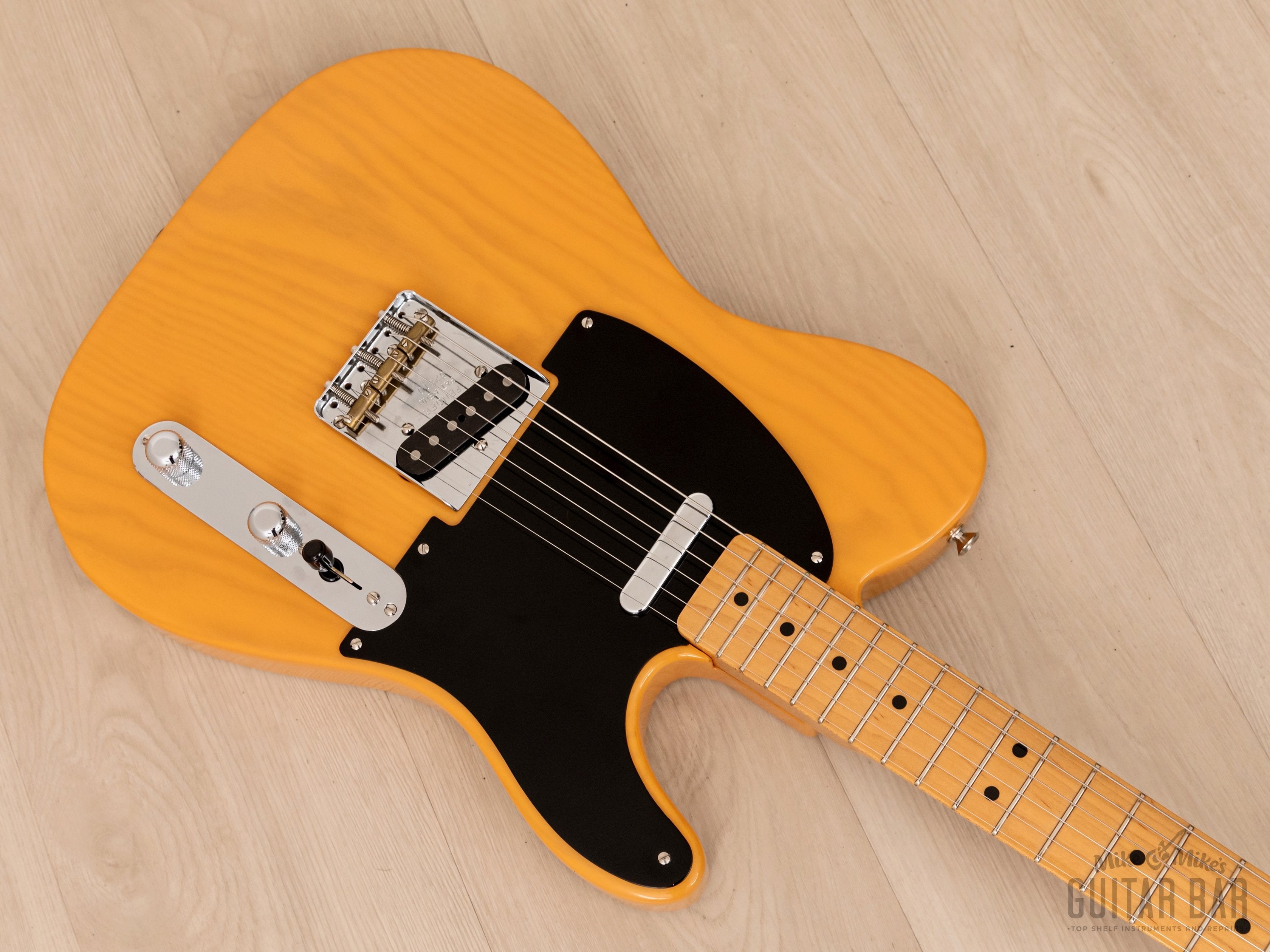 2005 Fender American Vintage '52 Telecaster Butterscotch w/ Tweed Case, COA, Hangtags