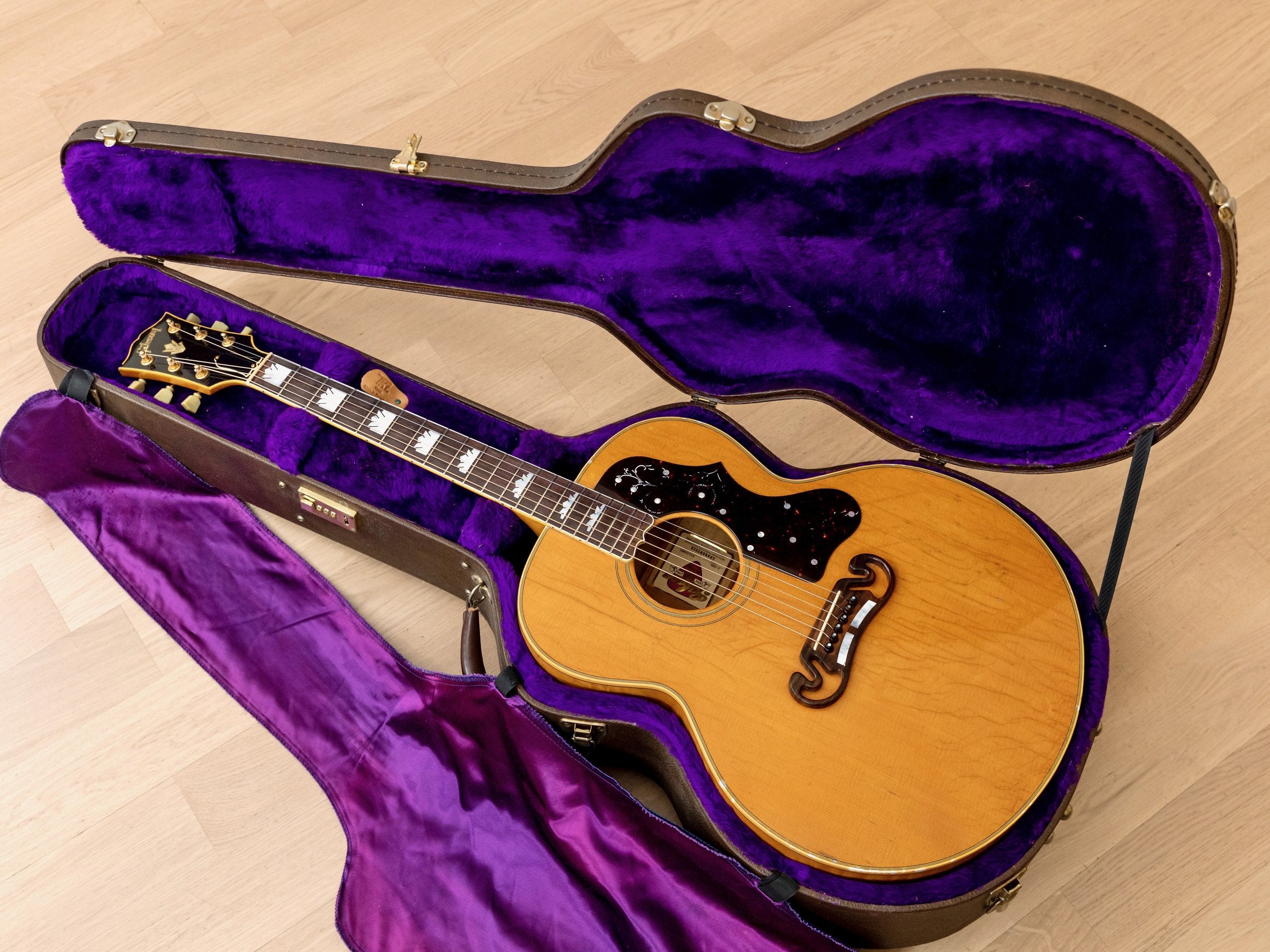 1994 Gibson J-200 Limited Edition 100th Anniversary Jumbo Guitar Antique Natural w/ Case