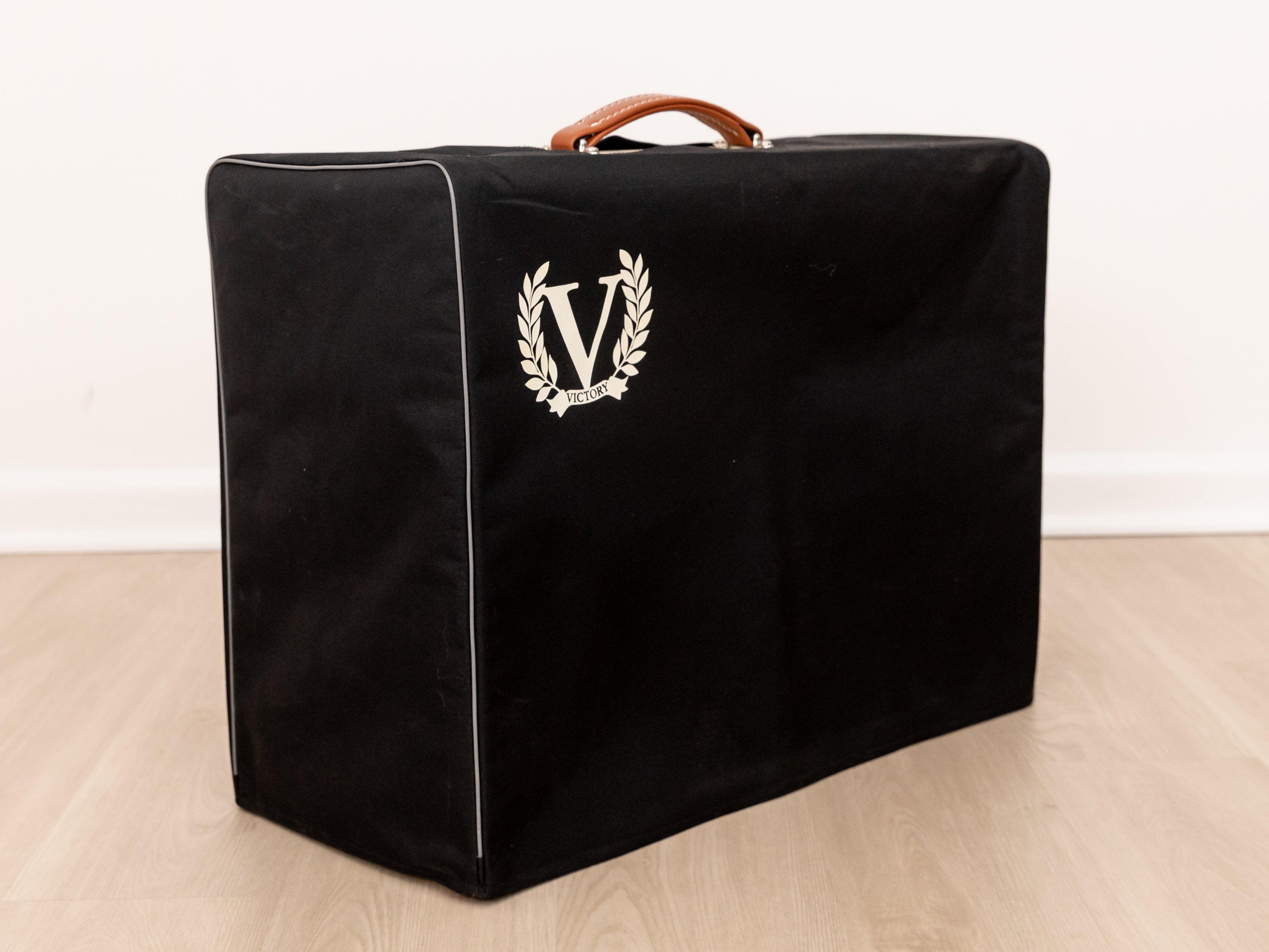 Victory V40 Duchess Deluxe 1x12” Combo Amp, Reverb & Tremolo, Celestion Creamback, Cover & Ftsw