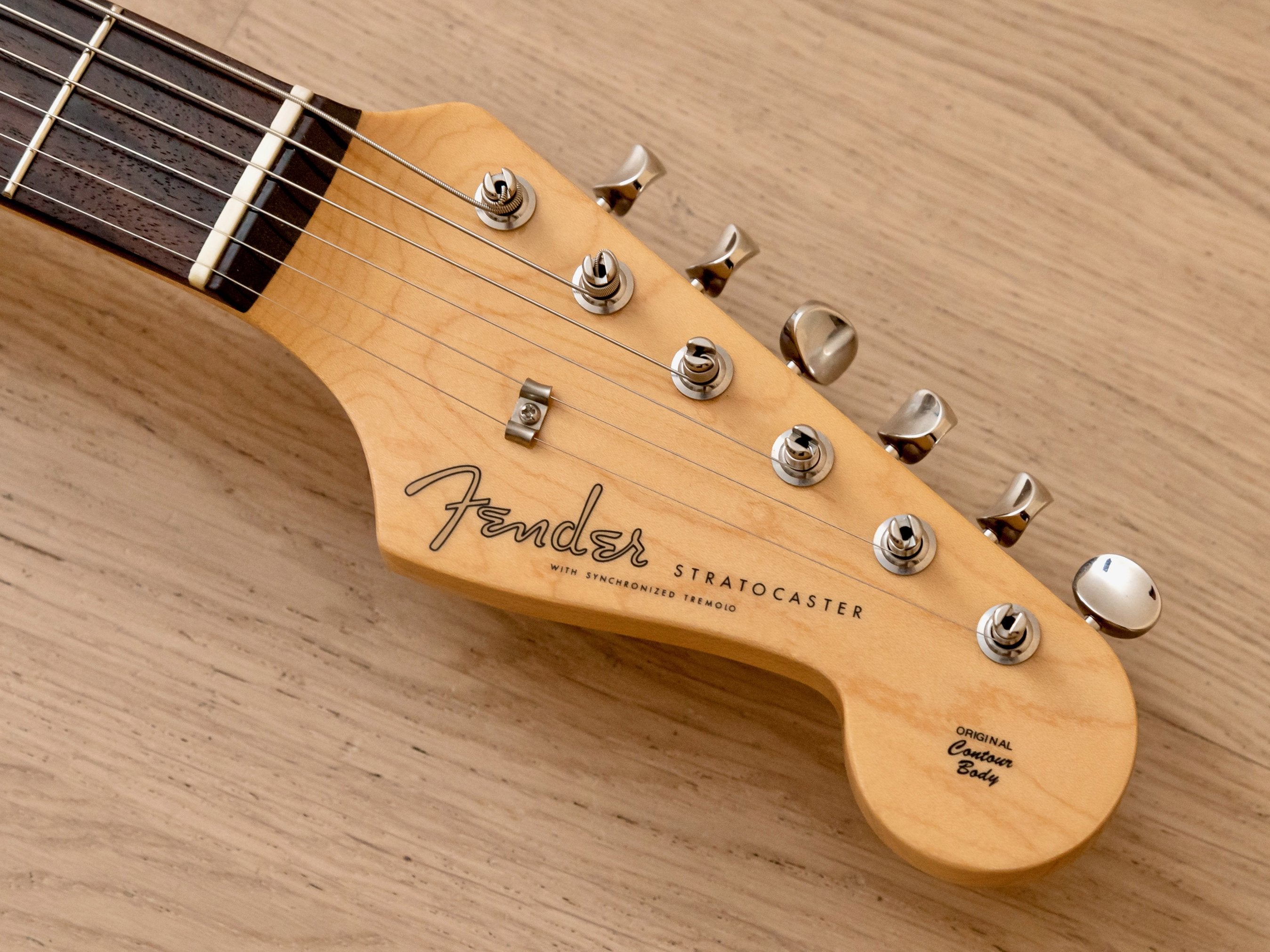 2021 Fender Traditional 60s Stratocaster FSR Olympic White, Mint
